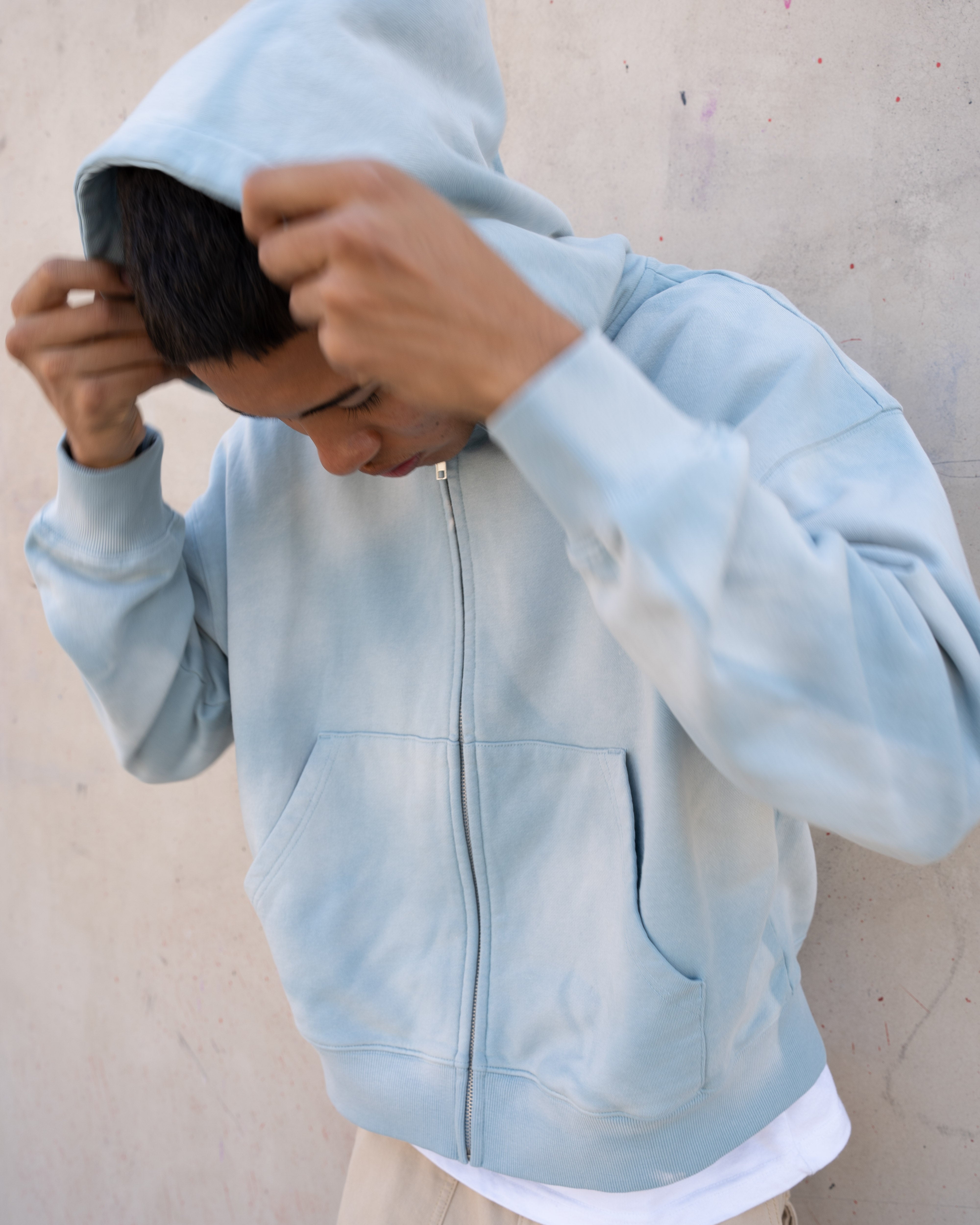 EPTM Sun Faded Cropped Zip Up Hoodie - Sky Blue EPTM Sun Faded Cropped Zip Up Hoodie - Sky Blue