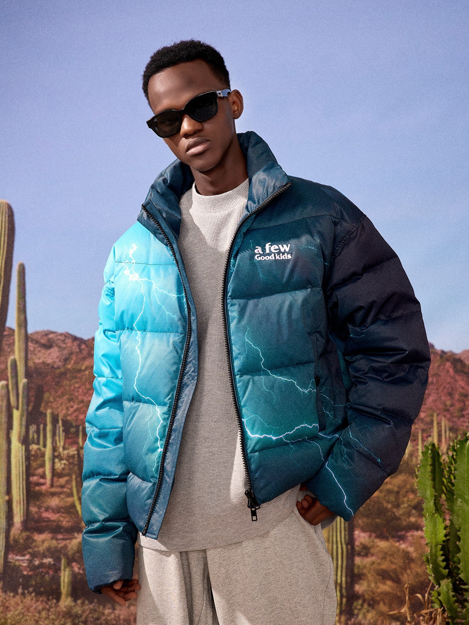 DONCARE(AFGK) "Lightning Logo Down Jacket" DONCARE(AFGK) "Lightning Logo Down Jacket"