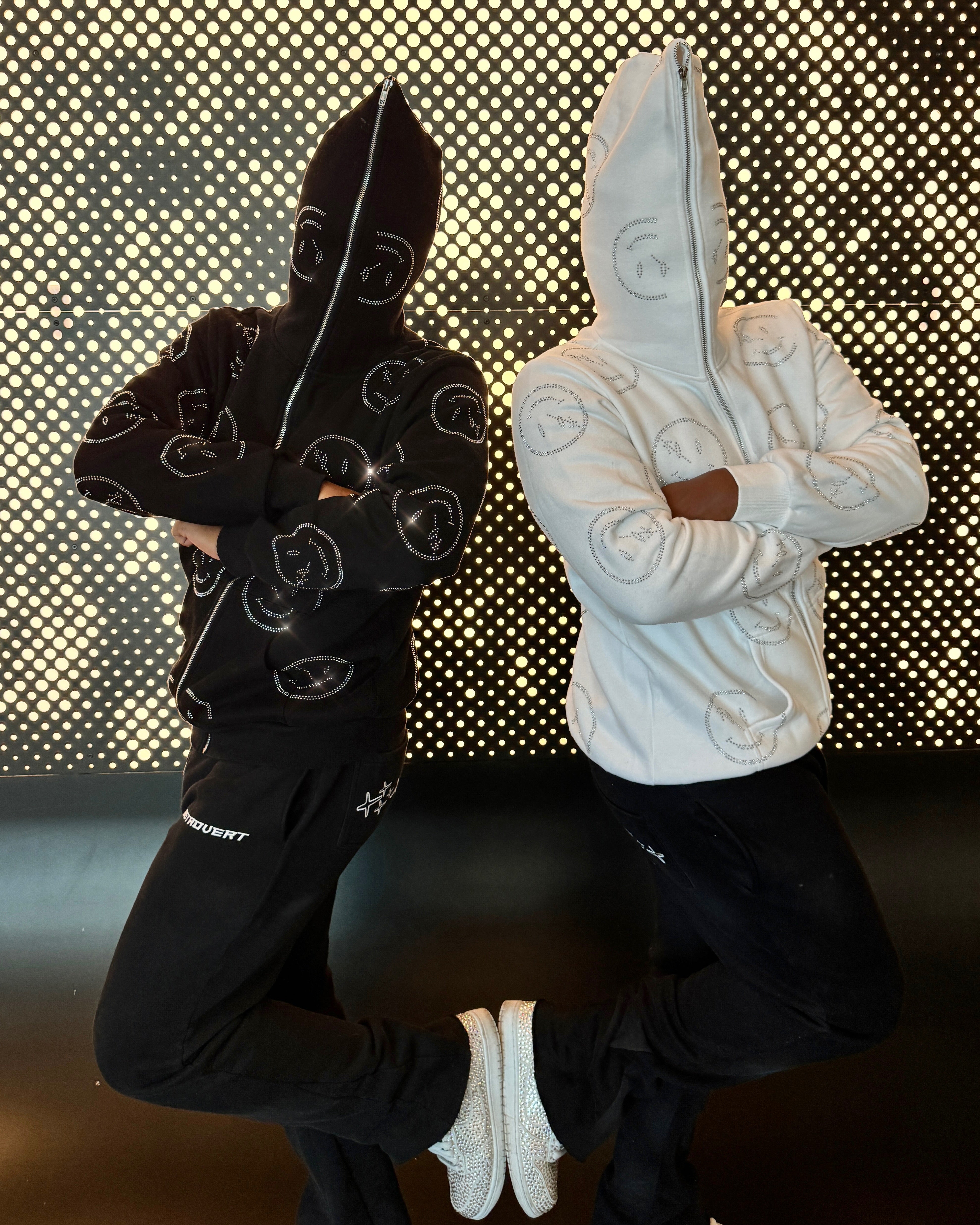 SMILEY HOODIE WHITE SMILEY HOODIE WHITE