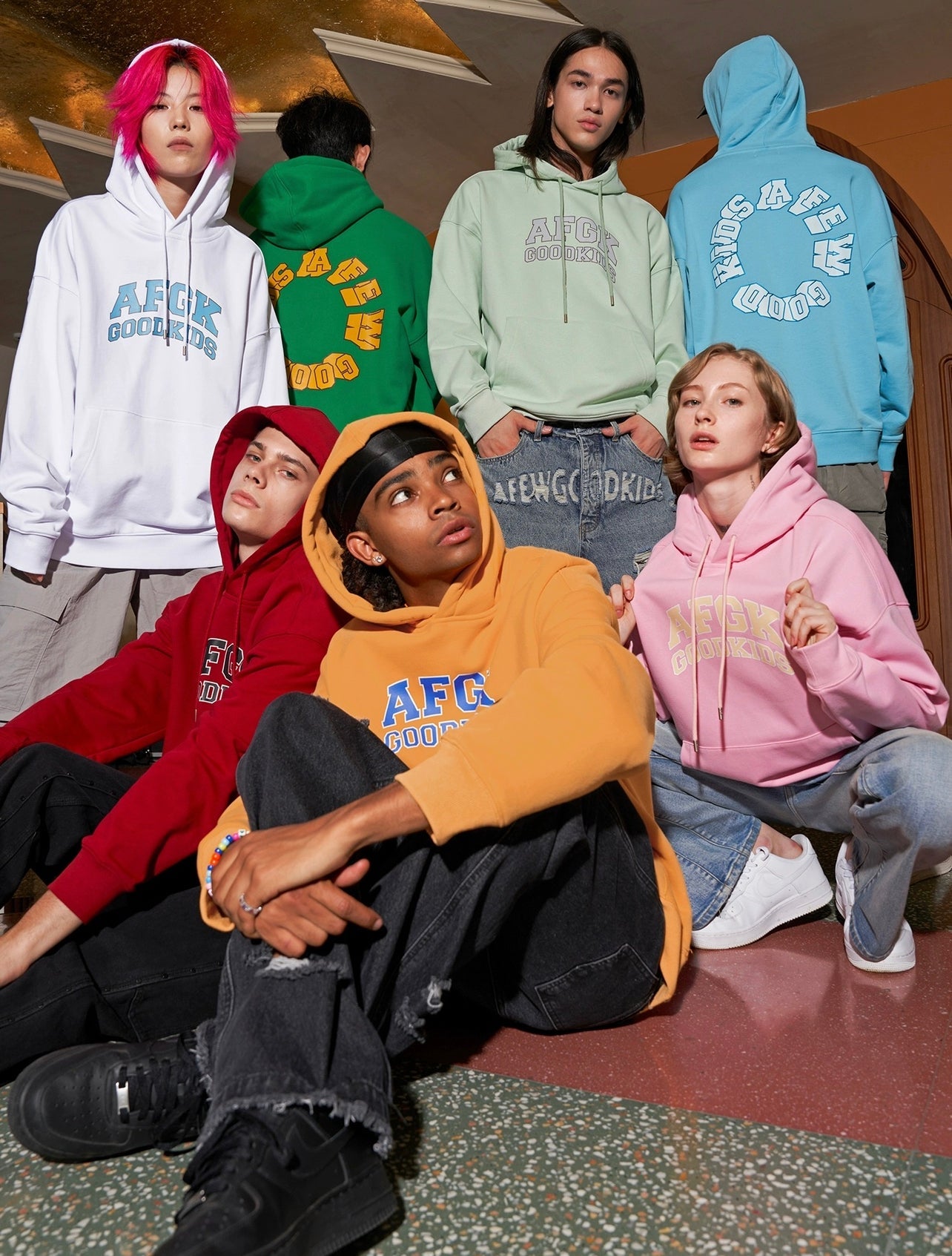 DONCARE(AFGK) "BASIC LOGO HOODIE" DONCARE(AFGK) "BASIC LOGO HOODIE"