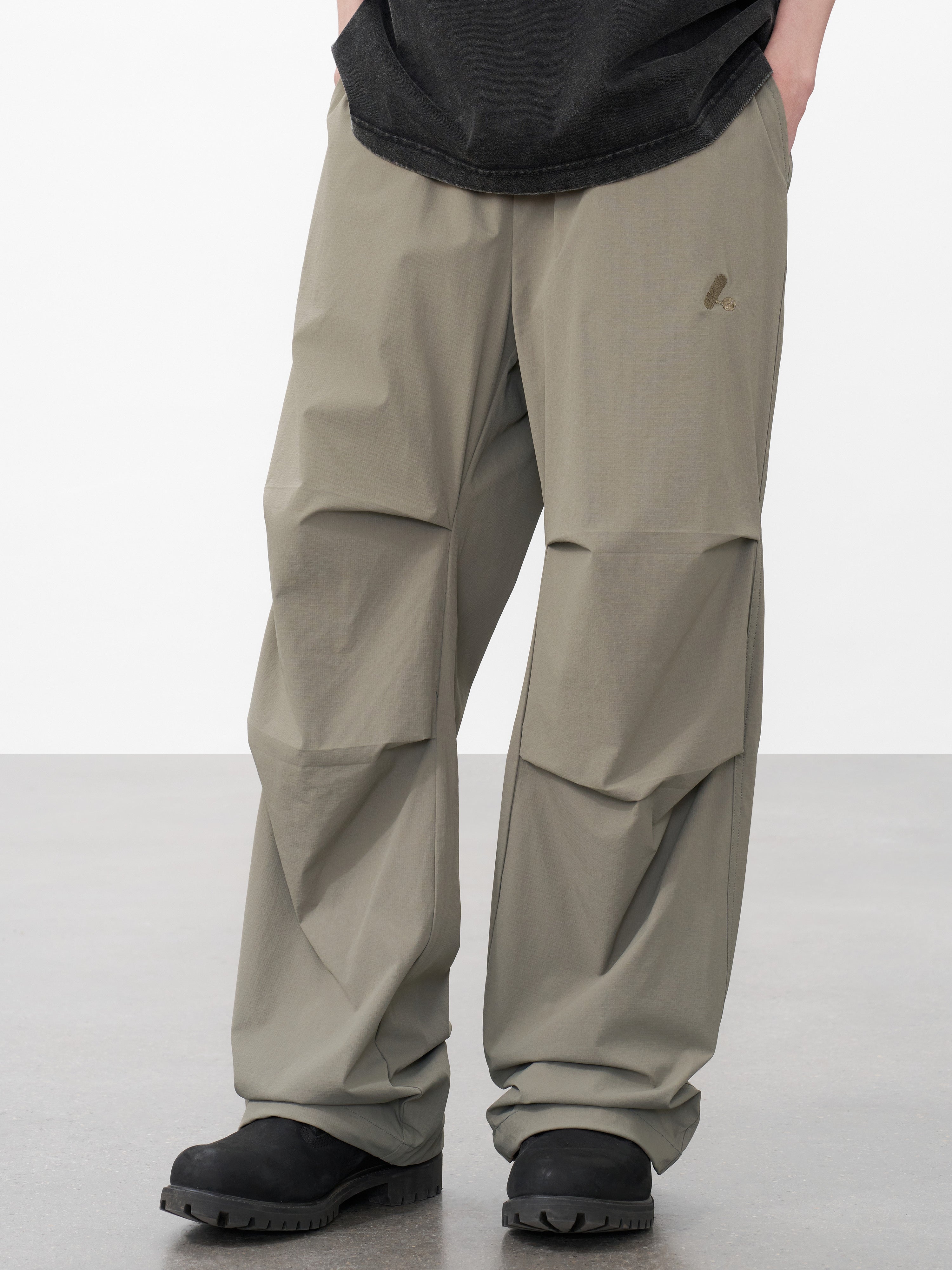 DONCARE(AFGK) "Nylon cargo trousers" DONCARE(AFGK) "Nylon cargo trousers"