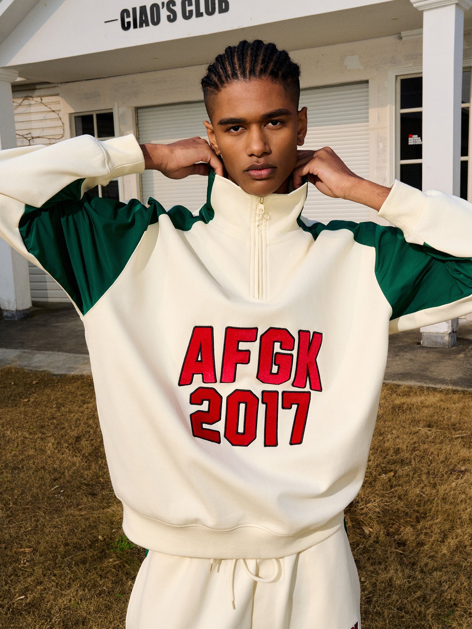 DONCARE(AFGK) "Zipped logo sweatshirt" DONCARE(AFGK) "Zipped logo sweatshirt"