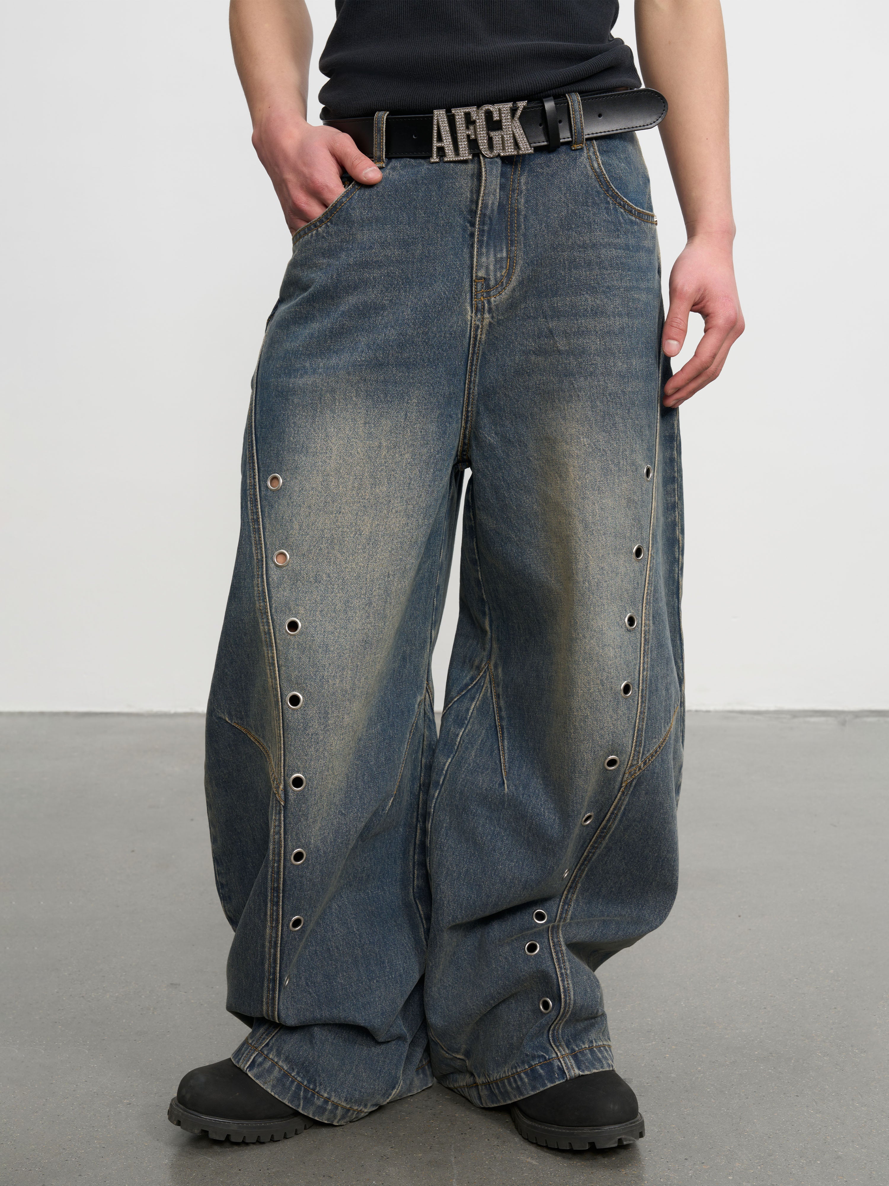 DONCARE(AFGK) "Washed baggy jeans" DONCARE(AFGK) "Washed baggy jeans"
