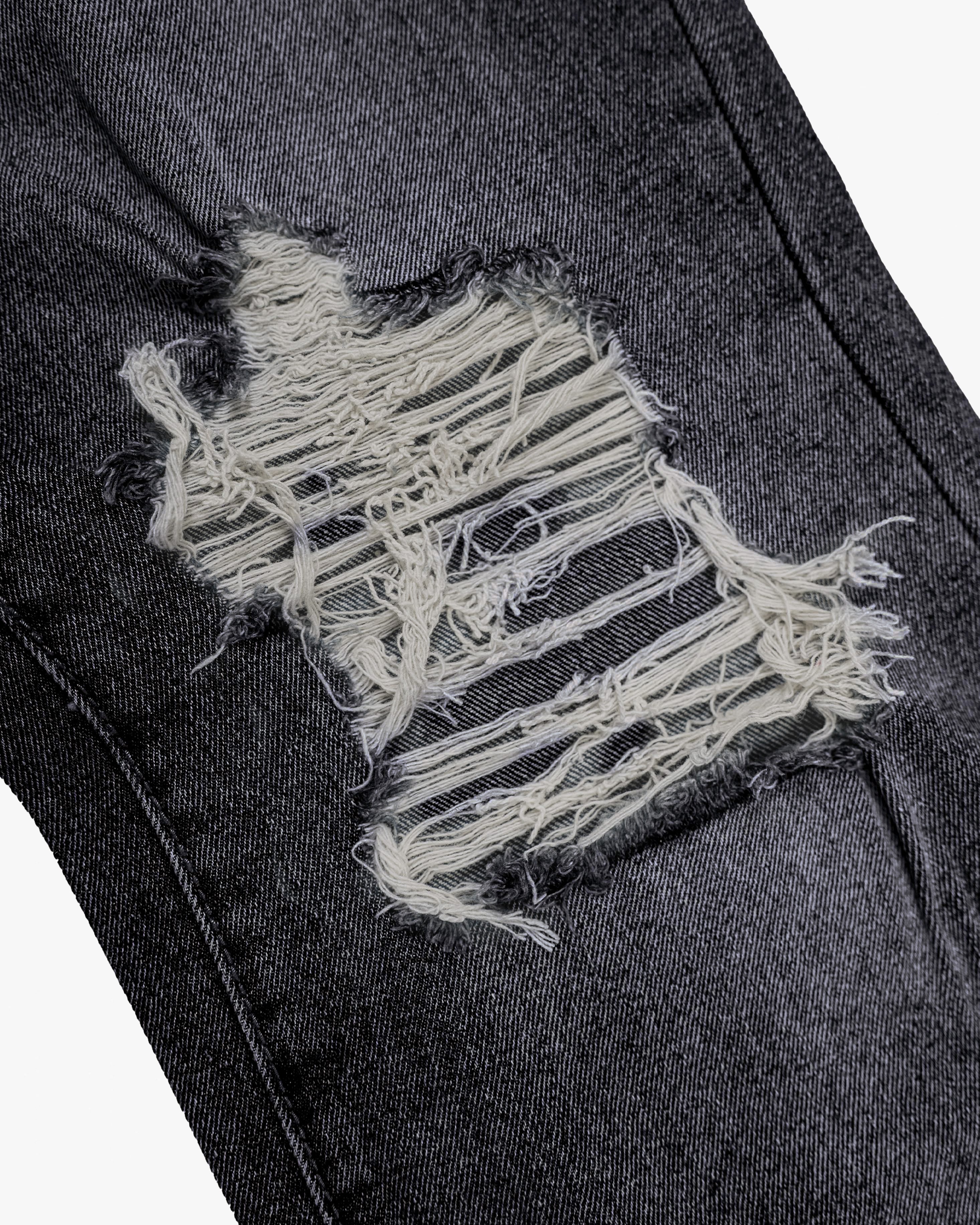 EPTM Distreesed Basic Jeans - Black EPTM Distreesed Basic Jeans - Black