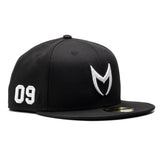 CAP106 - MSTR FITTED HAT / BLACK & WHITE CAP106 - MSTR FITTED HAT / BLACK & WHITE