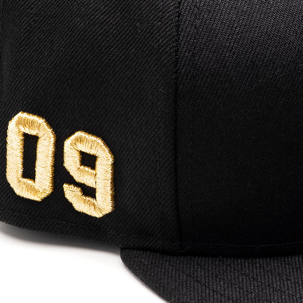 CAP107 - MSTR FITTED HAT / BLACK & GOLD CAP107 - MSTR FITTED HAT / BLACK & GOLD