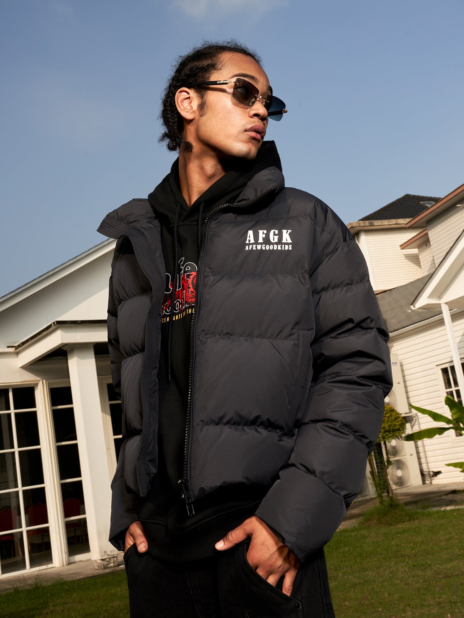 DONCARE(AFGK) “Dragon logo down jacket” DONCARE(AFGK) “Dragon logo down jacket”