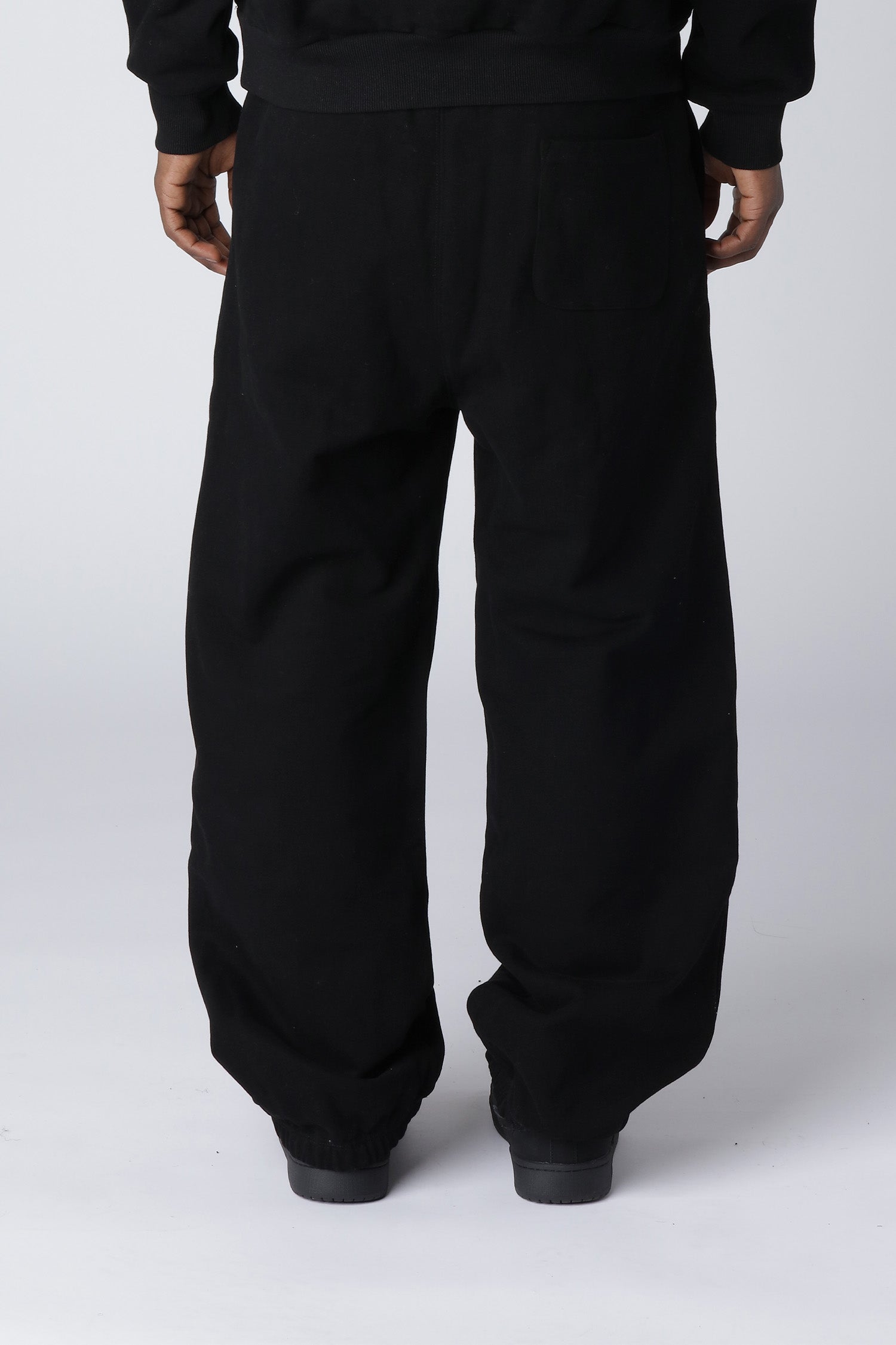 EMBROIDERY LOGO JOGGERS - Black EMBROIDERY LOGO JOGGERS - Black