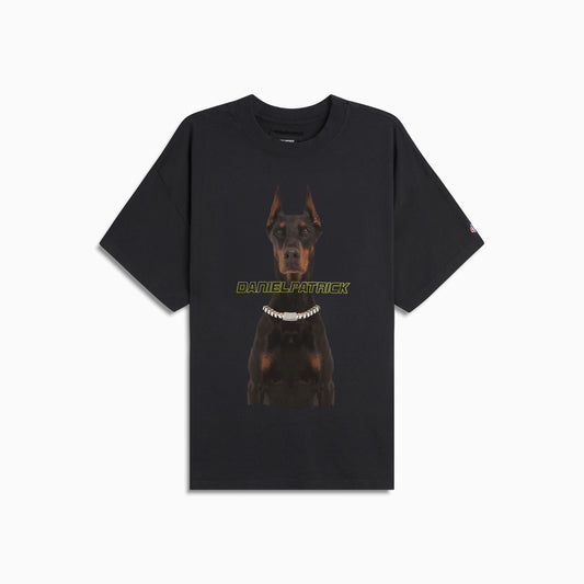 doberman tee / washed black