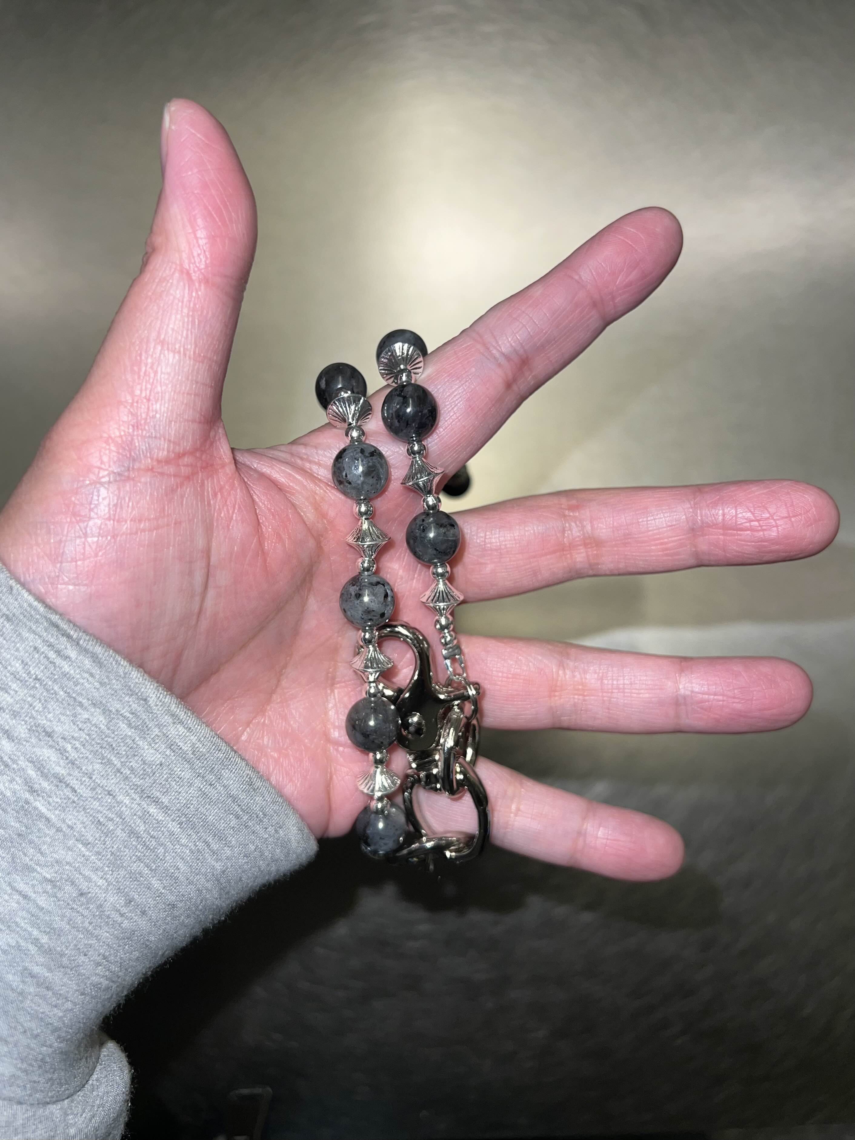 BLACK GLEAM BLACK GLEAM