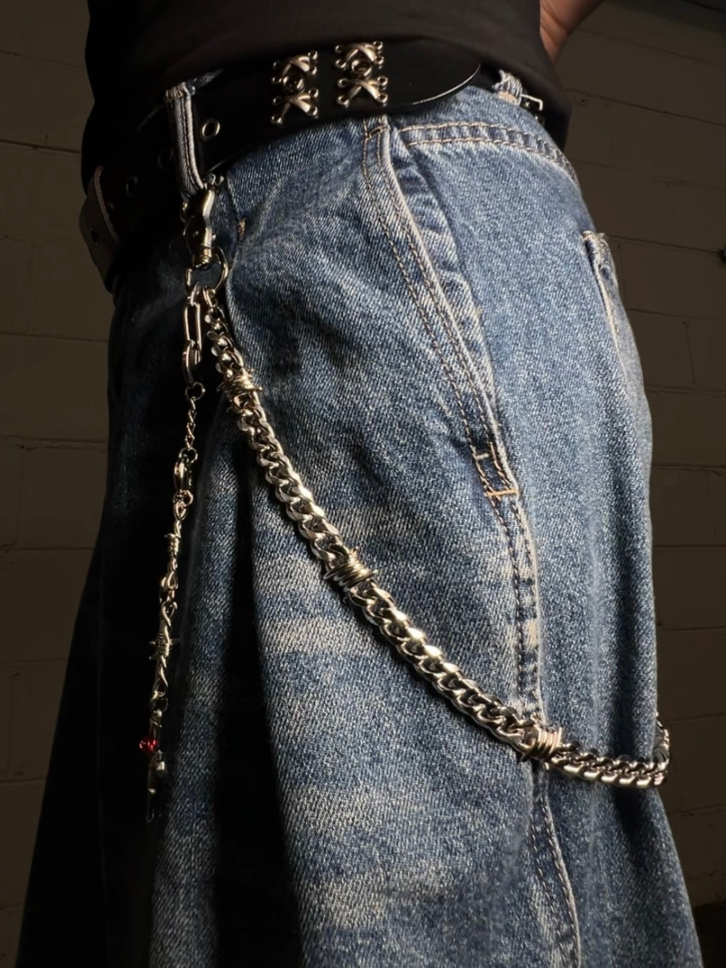 ASHEN THORN (NEW) ASHEN THORN (NEW)