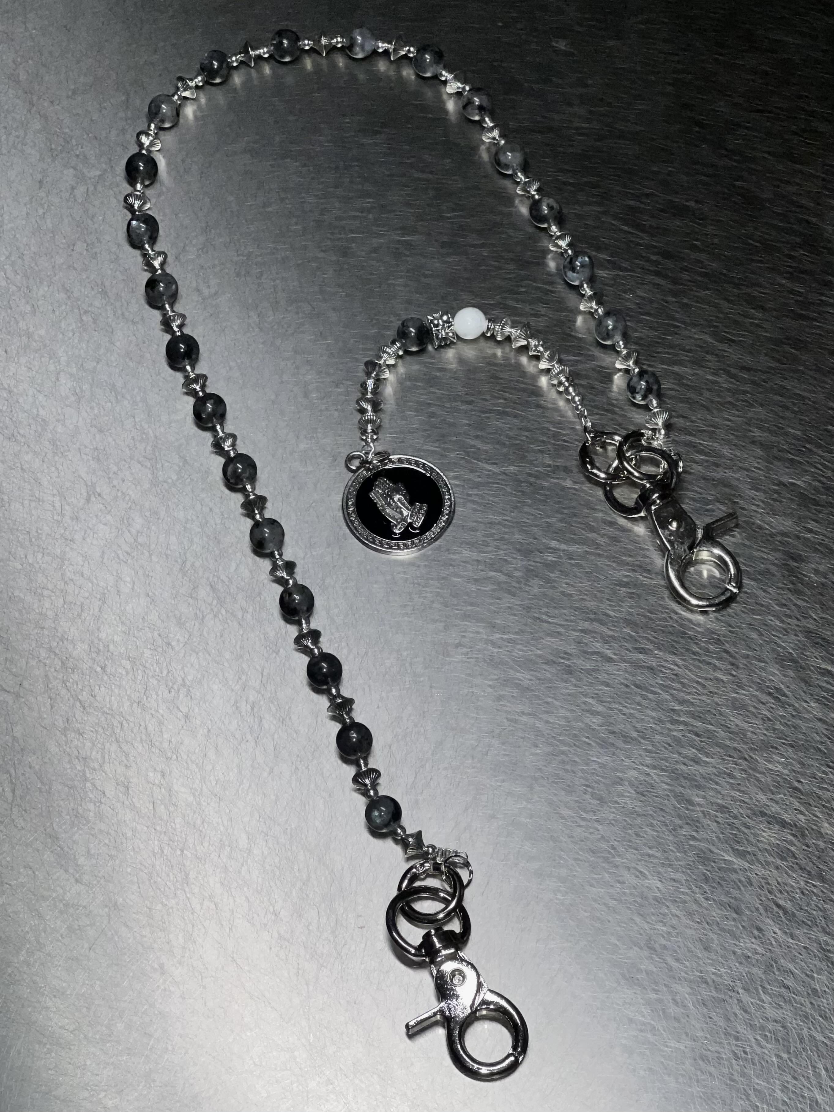 BLACK GLEAM BLACK GLEAM