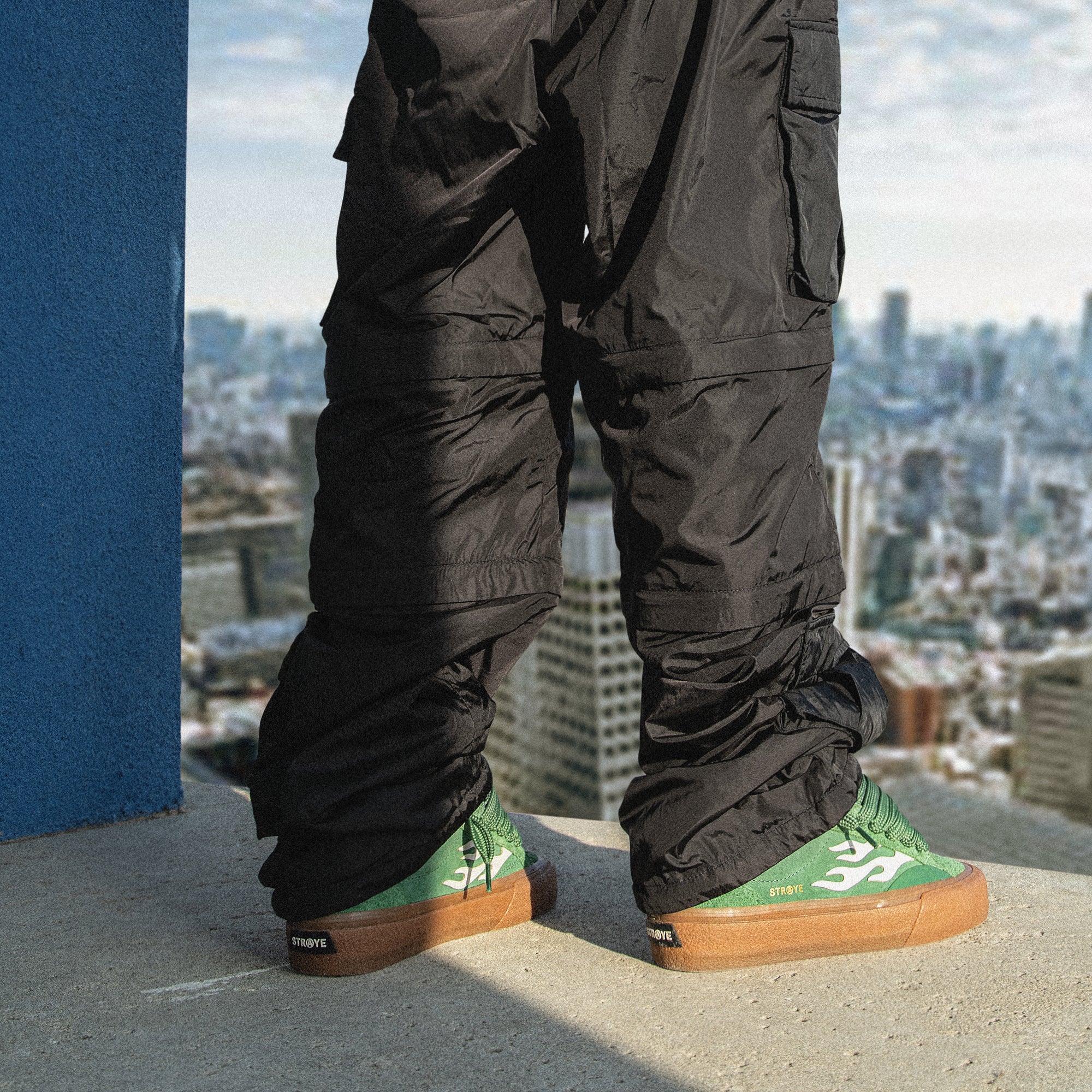 LOGAN PUFF - LUCKY LOGAN PUFF - LUCKY