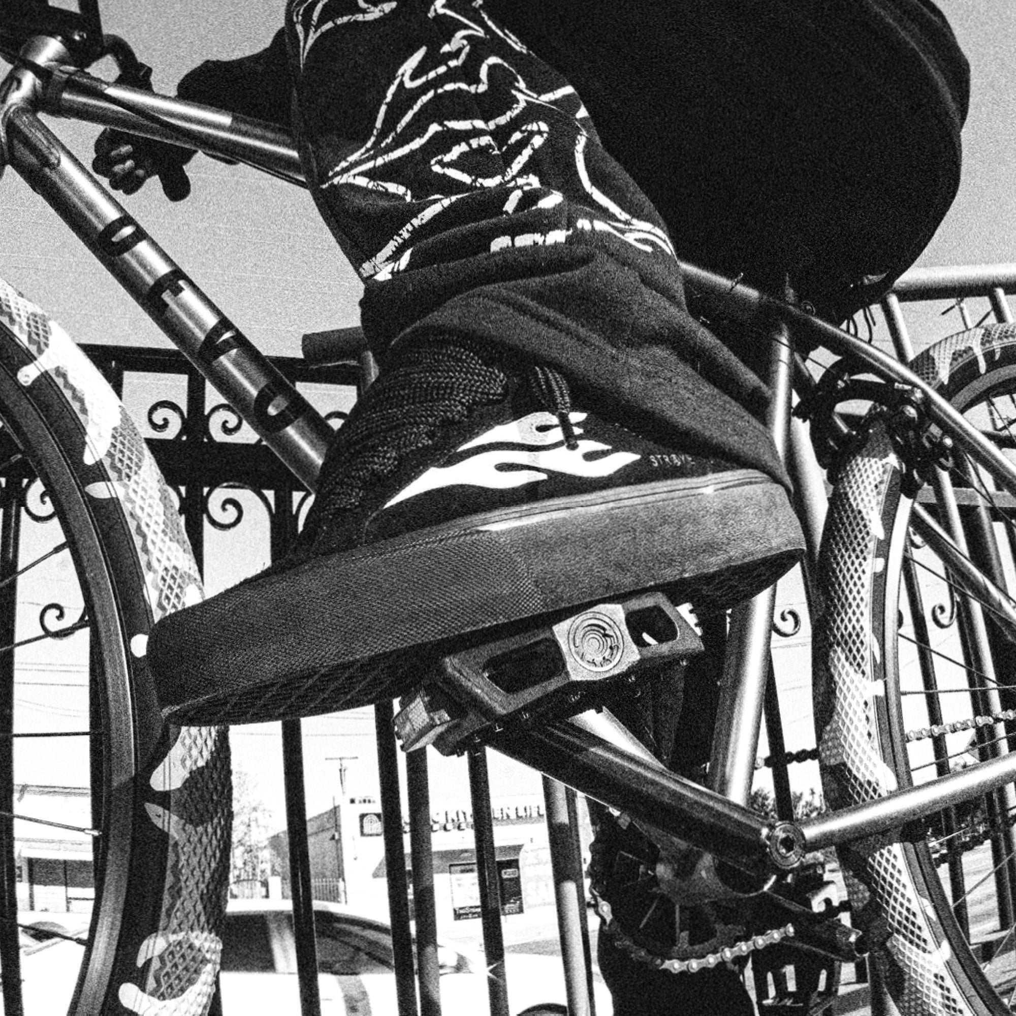 LOGAN PUFF - PHANTOM LOGAN PUFF - PHANTOM