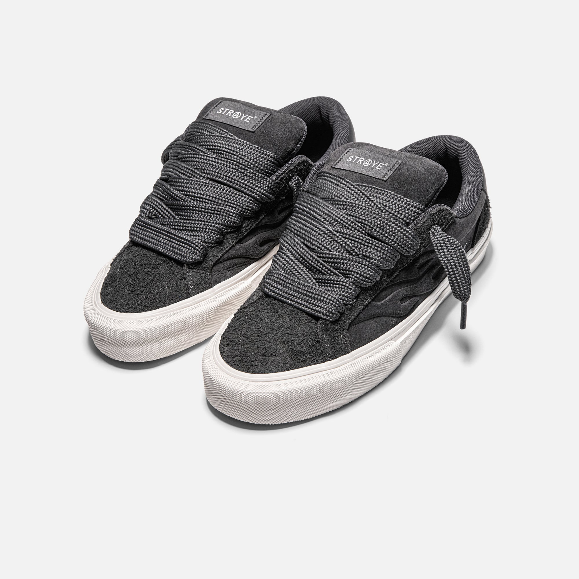 LOGAN PUFF - CARBON BEVEL LOGAN PUFF - CARBON BEVEL