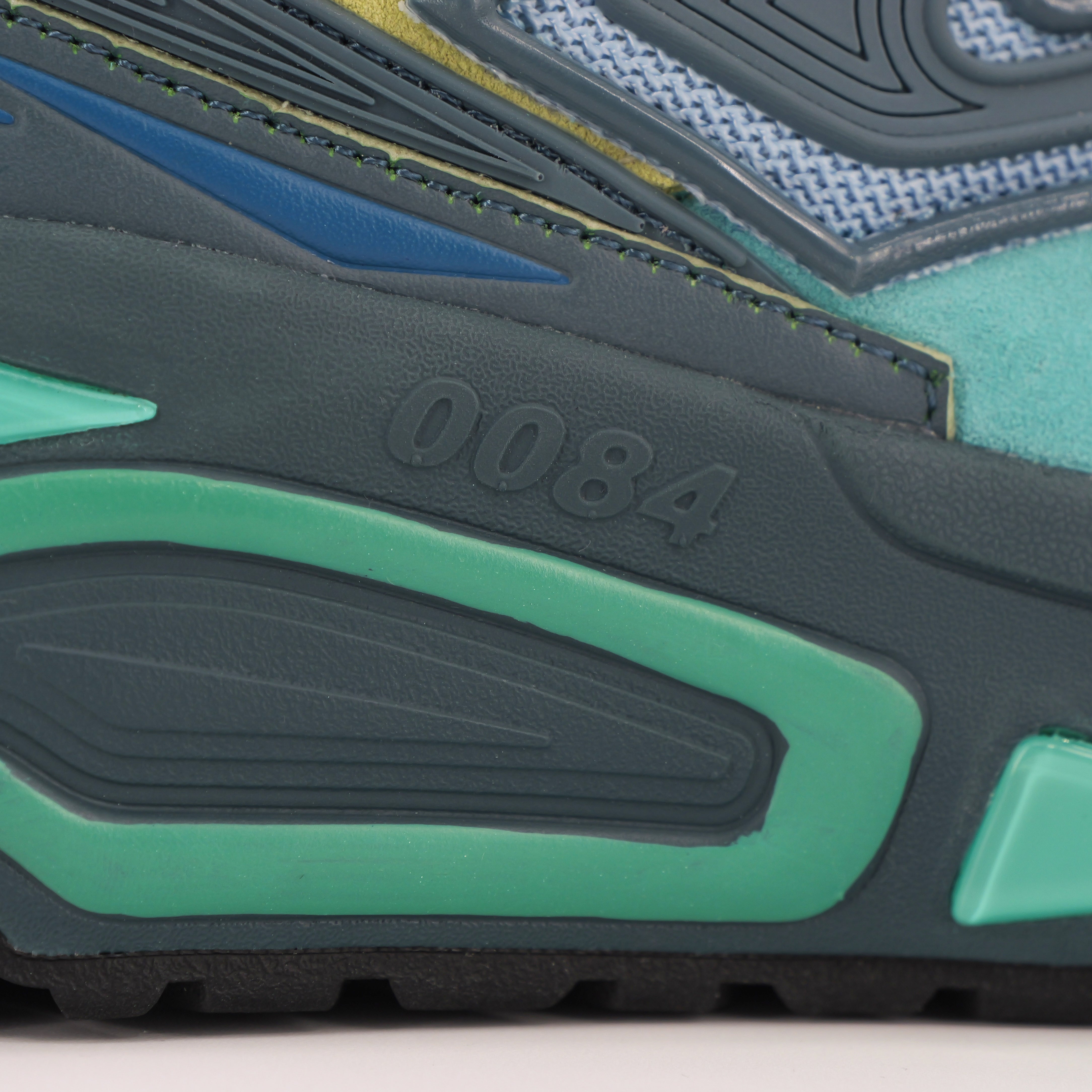 VRTX AT84 EXUMA VRTX AT84 EXUMA