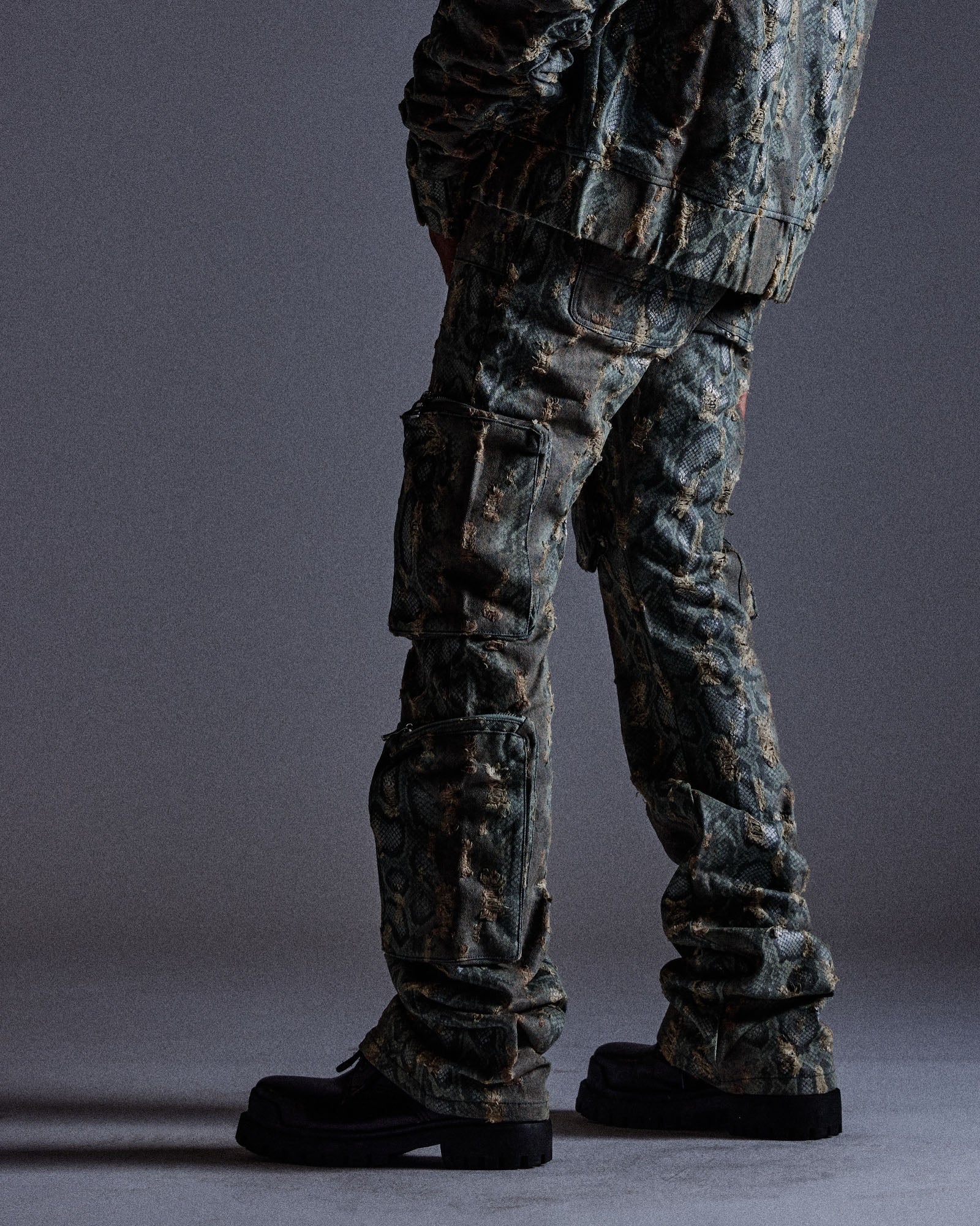 "Ahmanson" Denim Snakeskin Flared Cargo Pant (Blue) "Ahmanson" Denim Snakeskin Flared Cargo Pant (Blue)