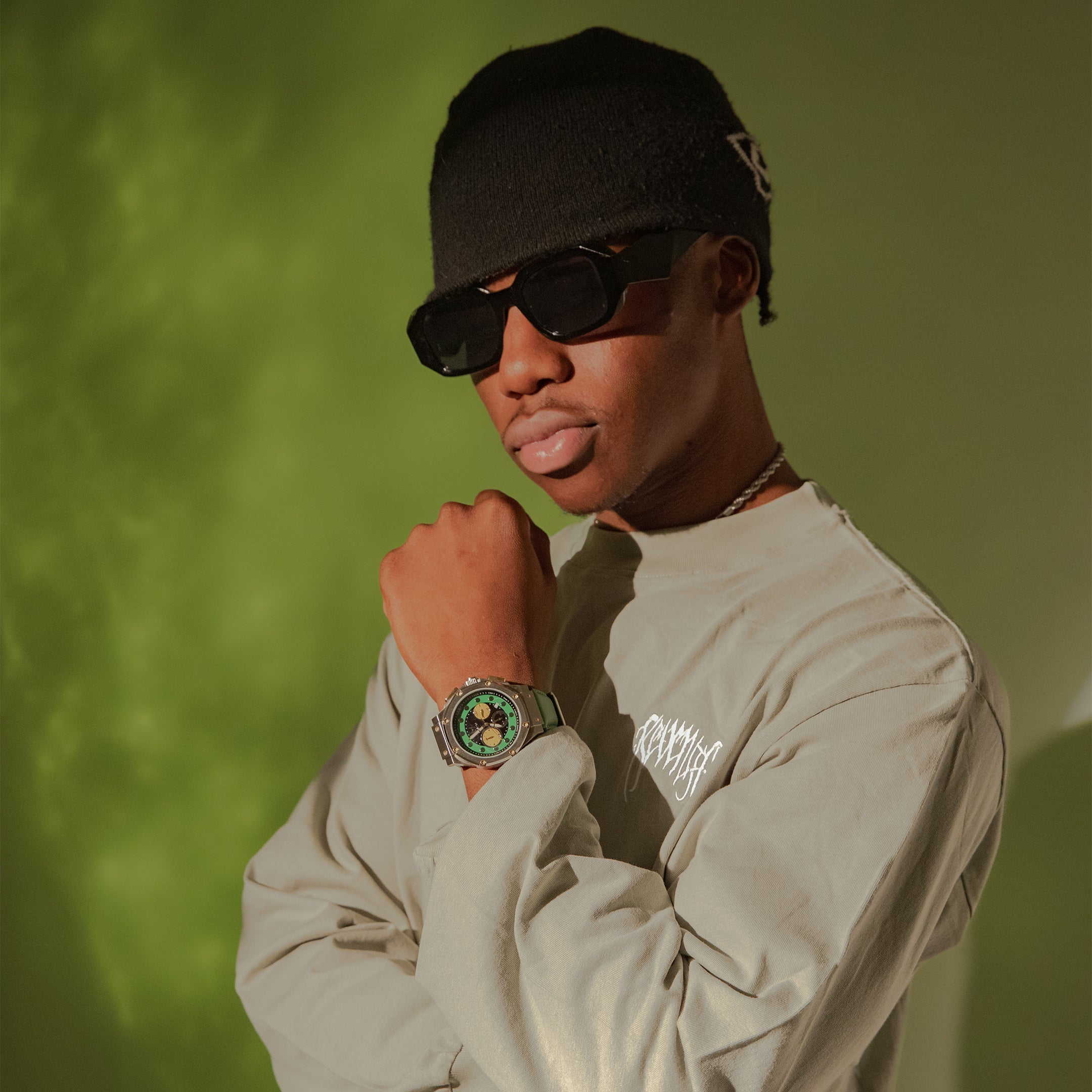 AM1055SS - AMBASSADOR SILVER / DOOM GREEN WATCH AM1055SS - AMBASSADOR SILVER / DOOM GREEN WATCH