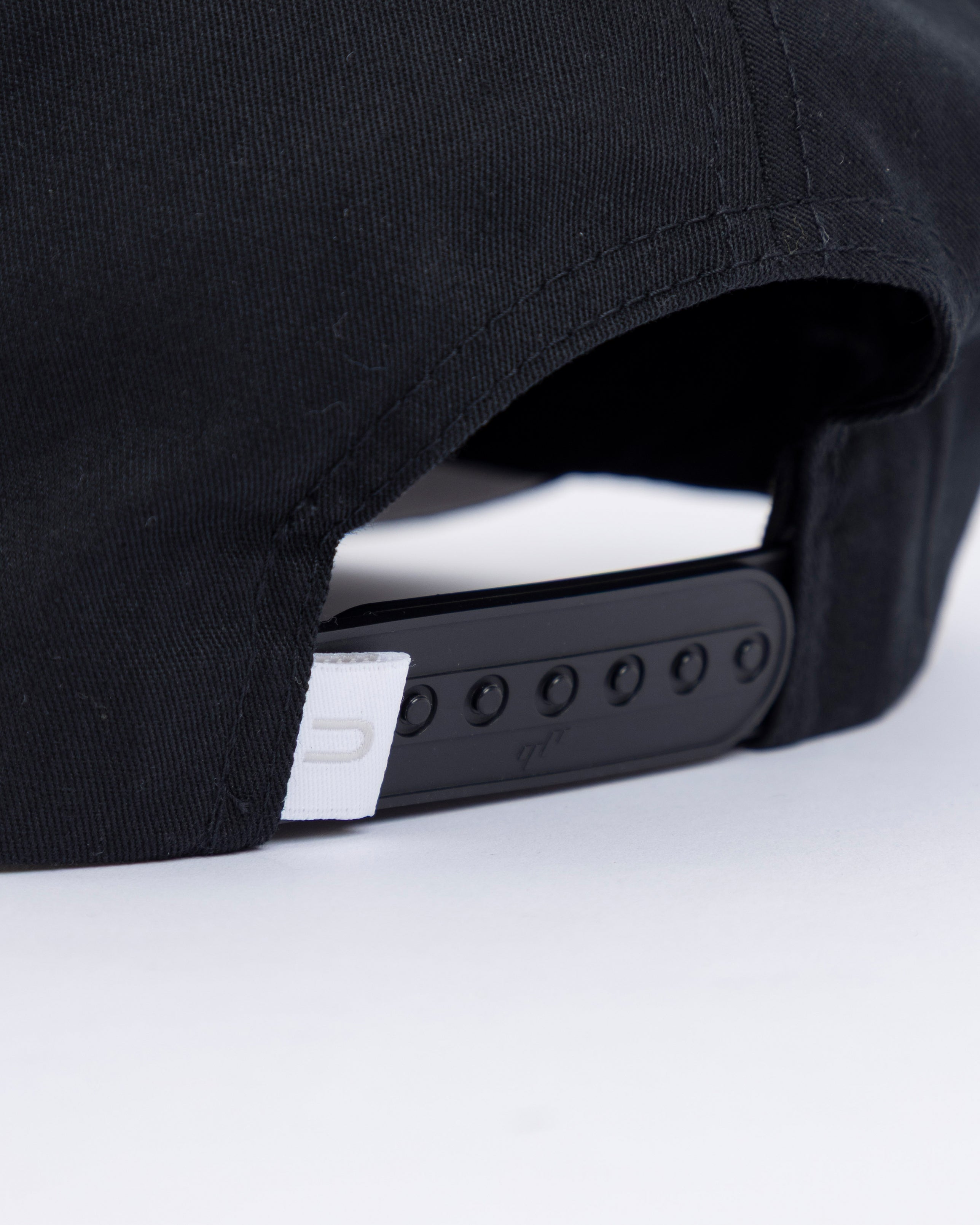 Basics UNDERGOLD Contour High Crown Cap Black Basics UNDERGOLD Contour High Crown Cap Black