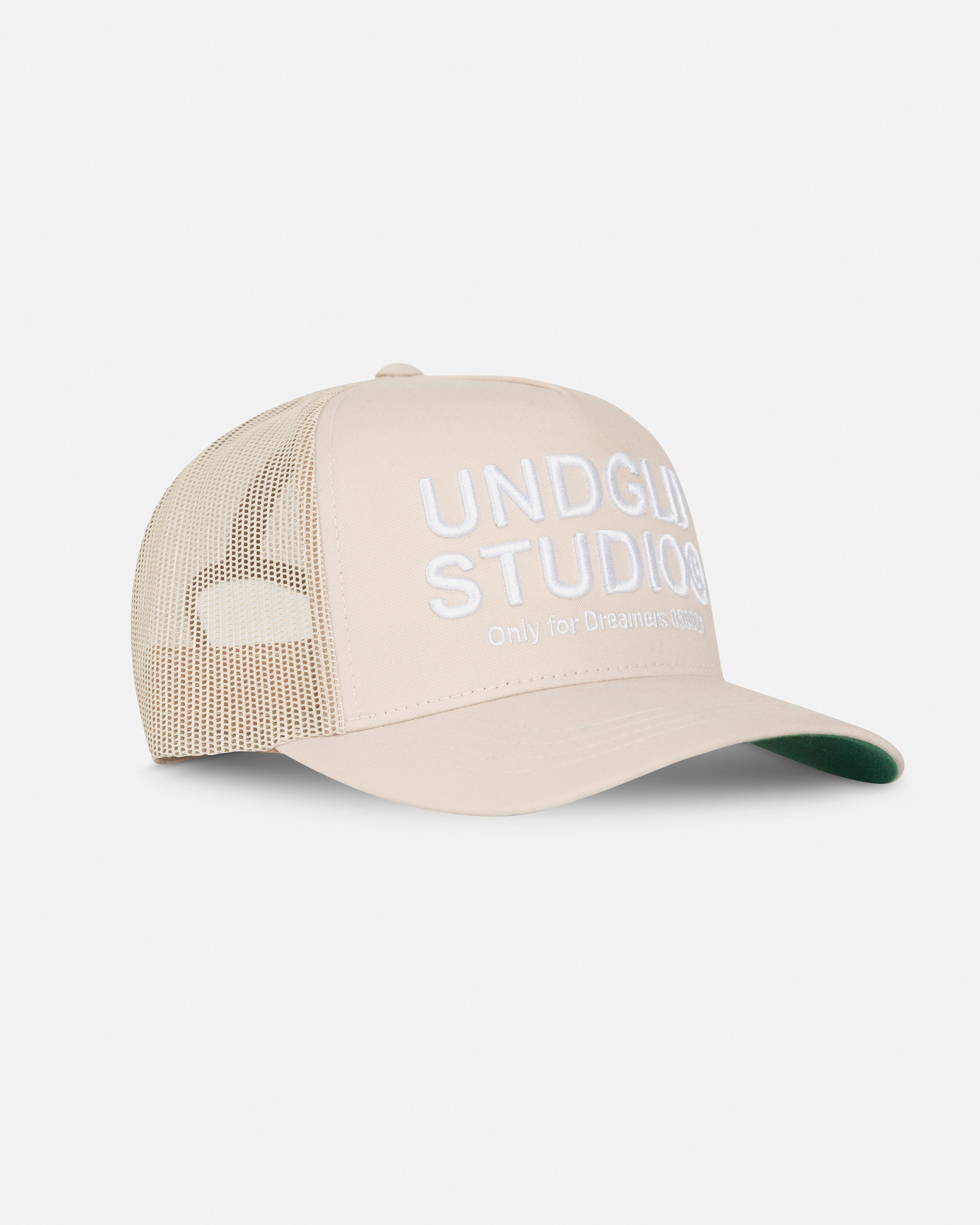 Basics UNDGLD STUDIO Trucker Cap Bone Basics UNDGLD STUDIO Trucker Cap Bone