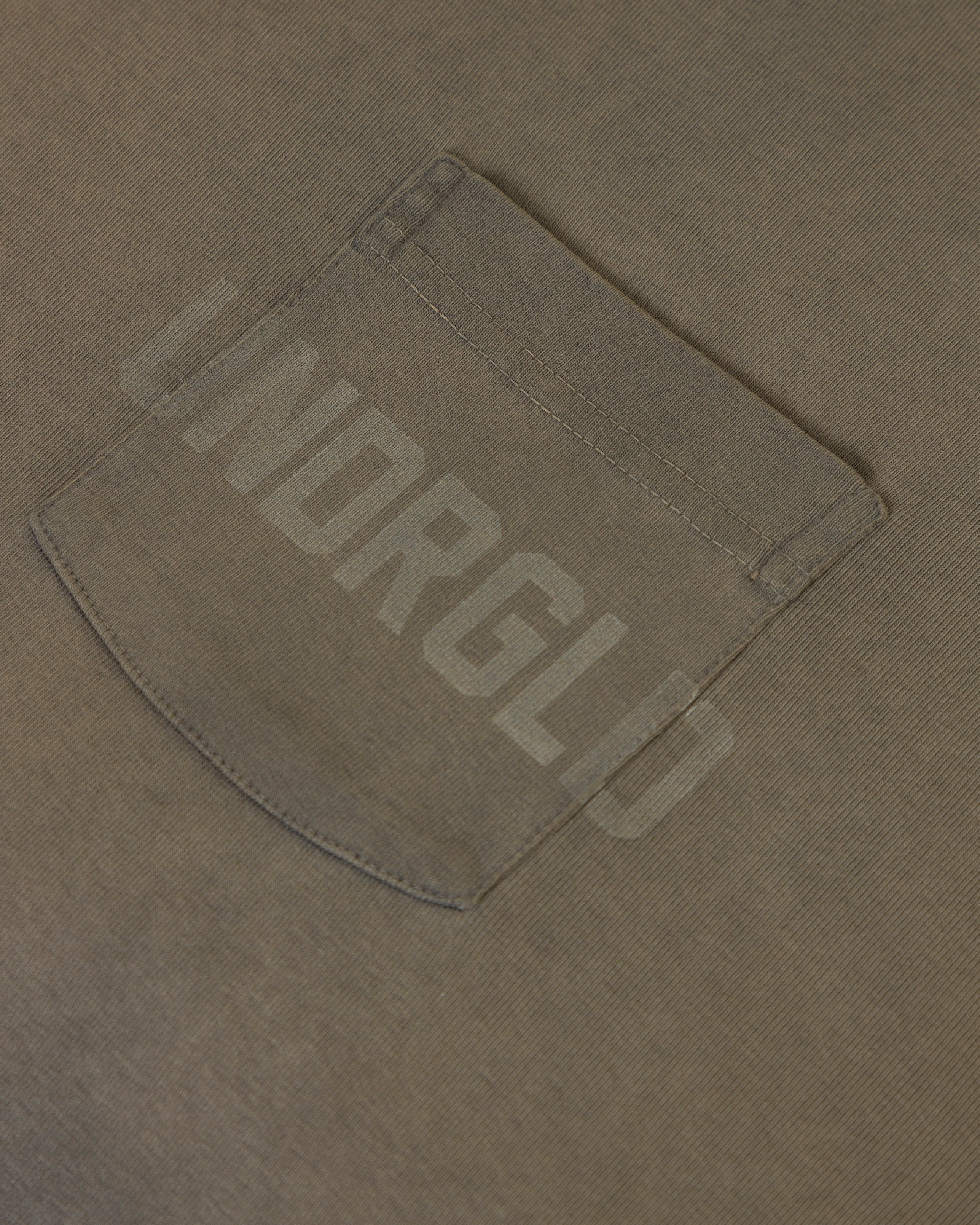 Basics UNDRGLD Boxy Fit Pocket Tshrit Faded Olive Basics UNDRGLD Boxy Fit Pocket Tshrit Faded Olive
