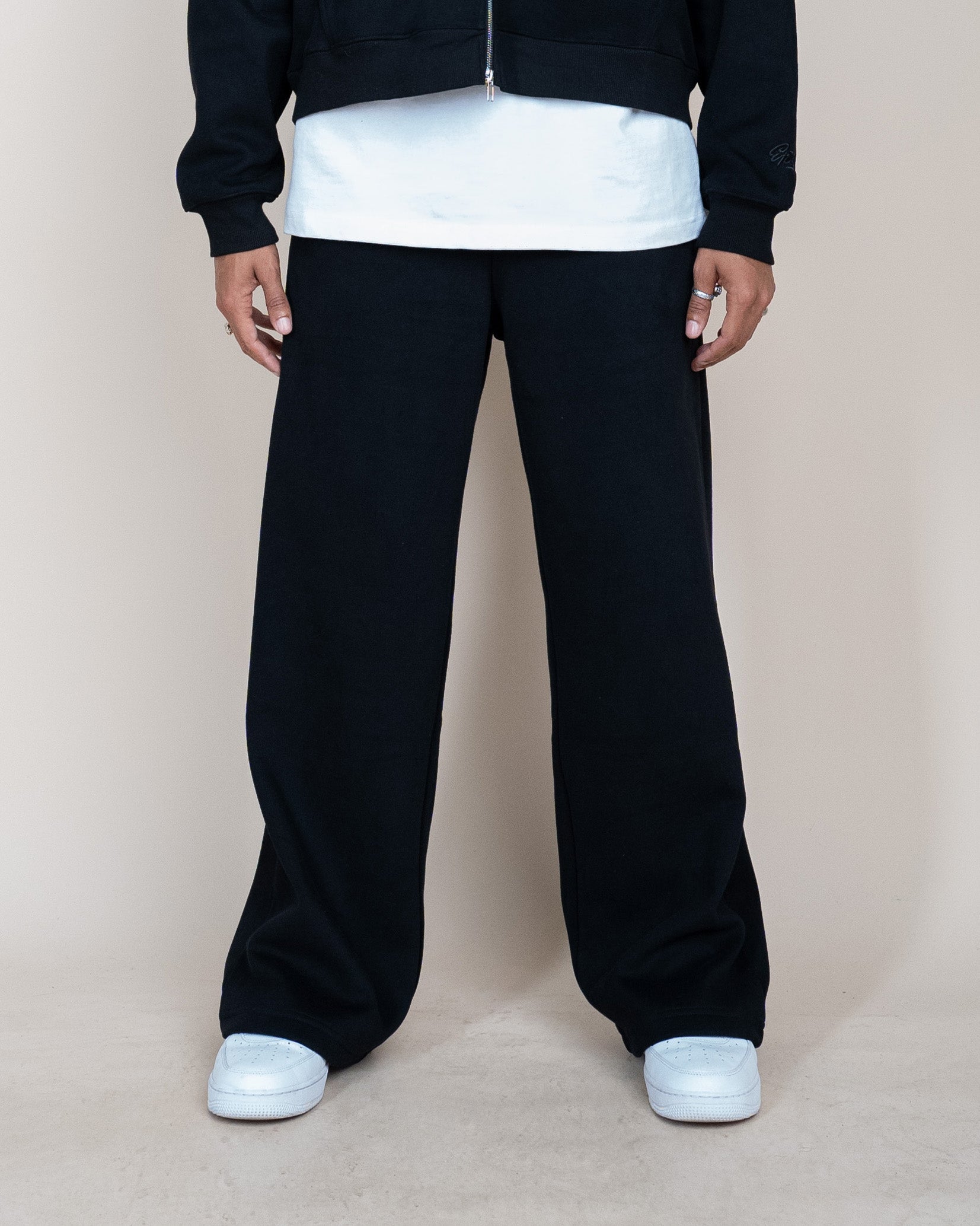 EPTM Perfect Baggy Fleece Pants - Black EPTM Perfect Baggy Fleece Pants - Black