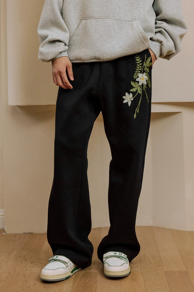 Floral Embroidered Wide-Leg Sweatpants Floral Embroidered Wide-Leg Sweatpants