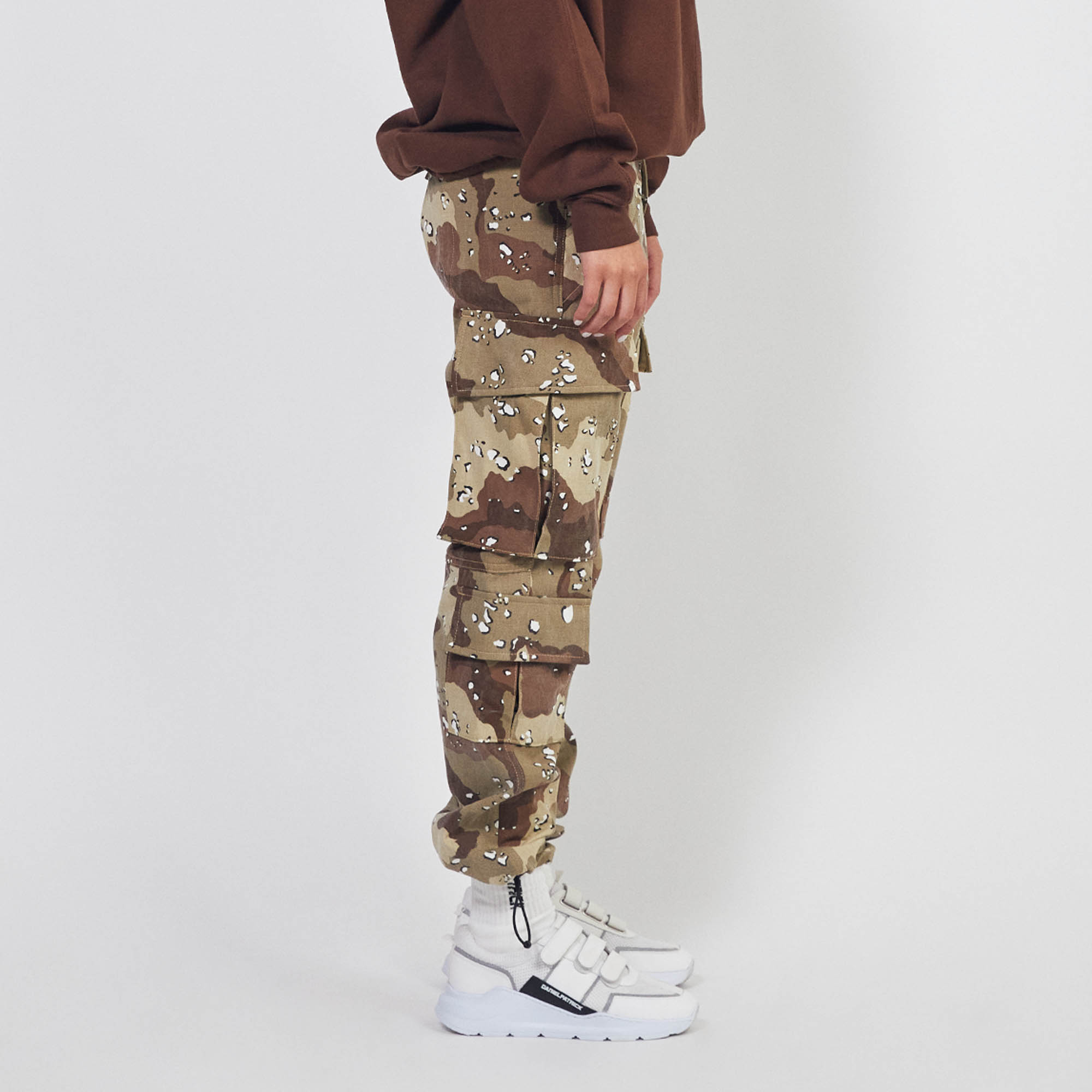 7 pocket cargo / distressed desert camo 7 pocket cargo / distressed desert camo