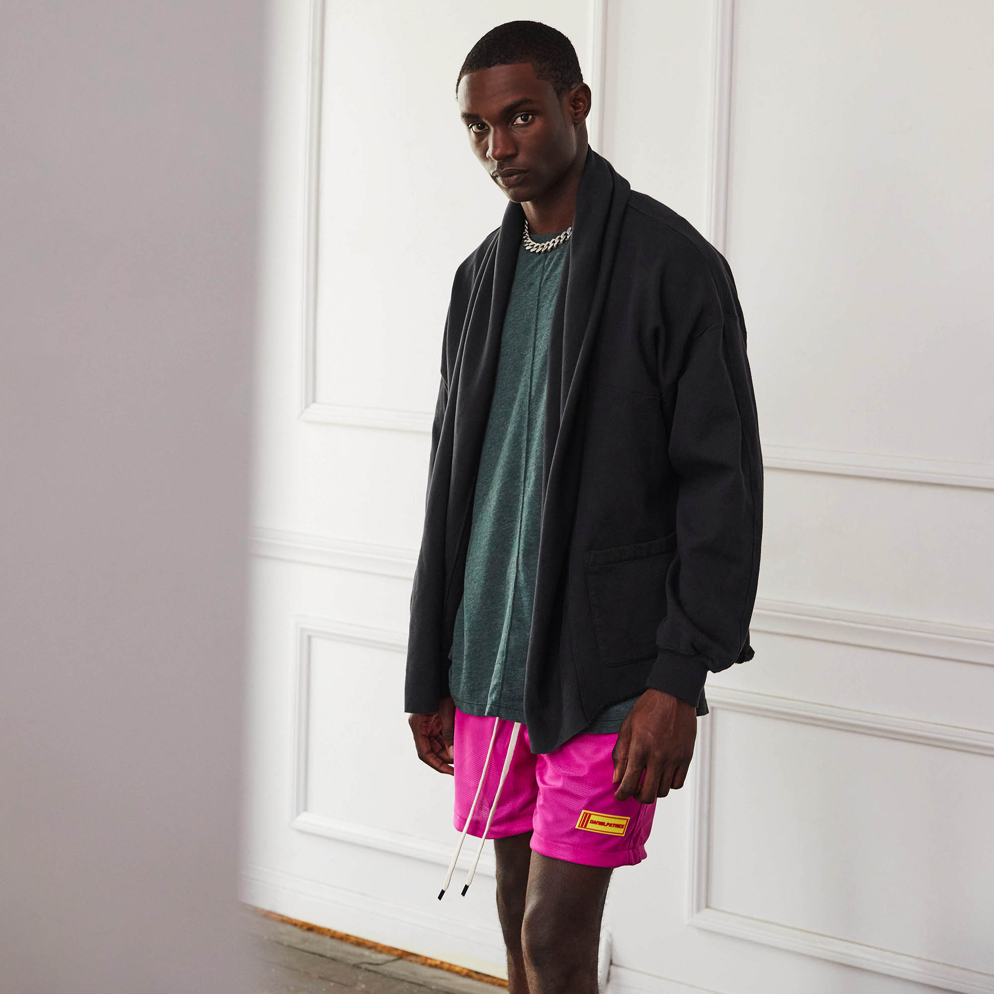 roaming cloak / washed black roaming cloak / washed black