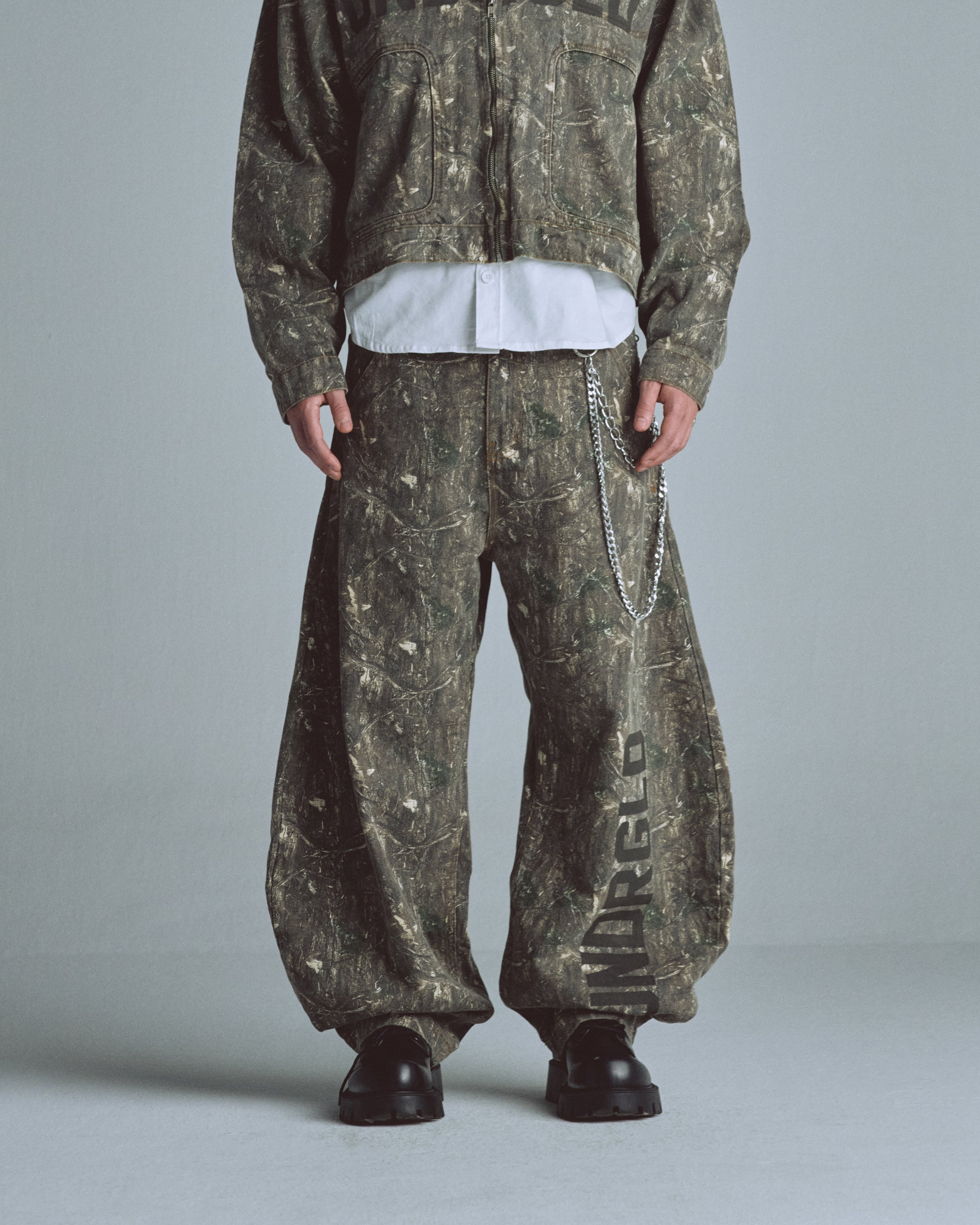 Echoes UNDRGLD Barrel Jeans Forest Pattern Echoes UNDRGLD Barrel Jeans Forest Pattern