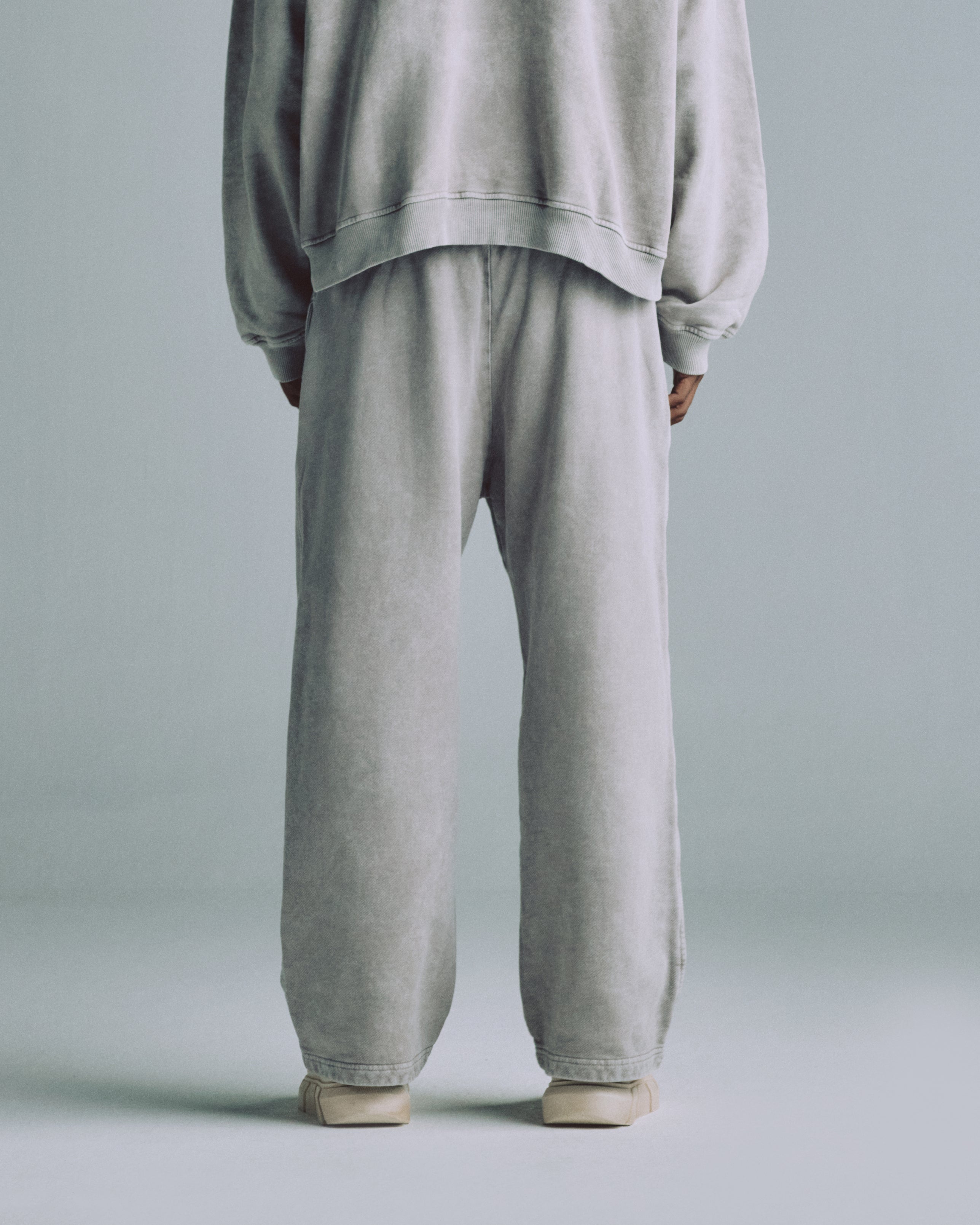 Line Logo Straightpants Washed Gray Line Logo Straightpants Washed Gray