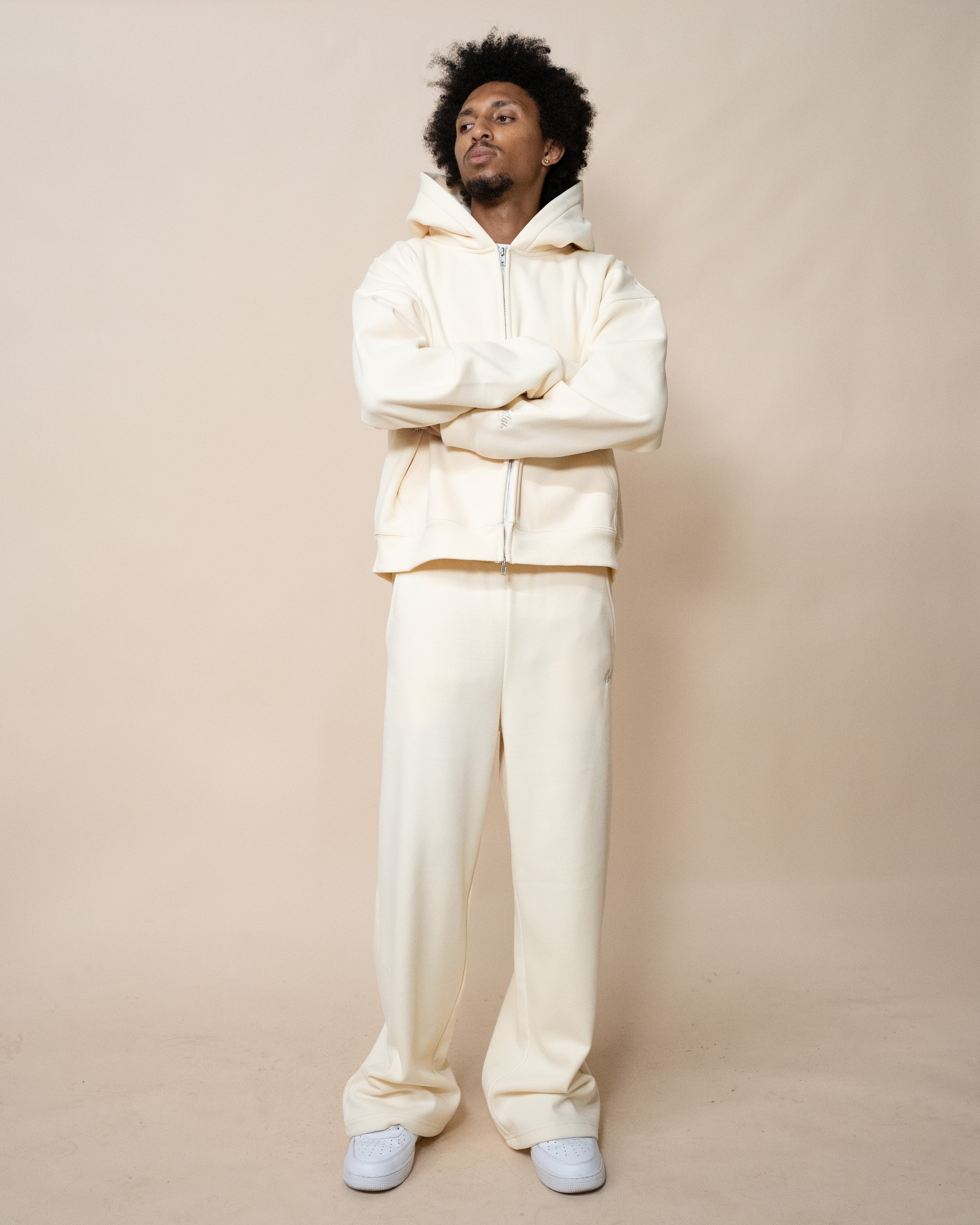 EPTM Perfect Baggy Fleece Pants - Cream EPTM Perfect Baggy Fleece Pants - Cream