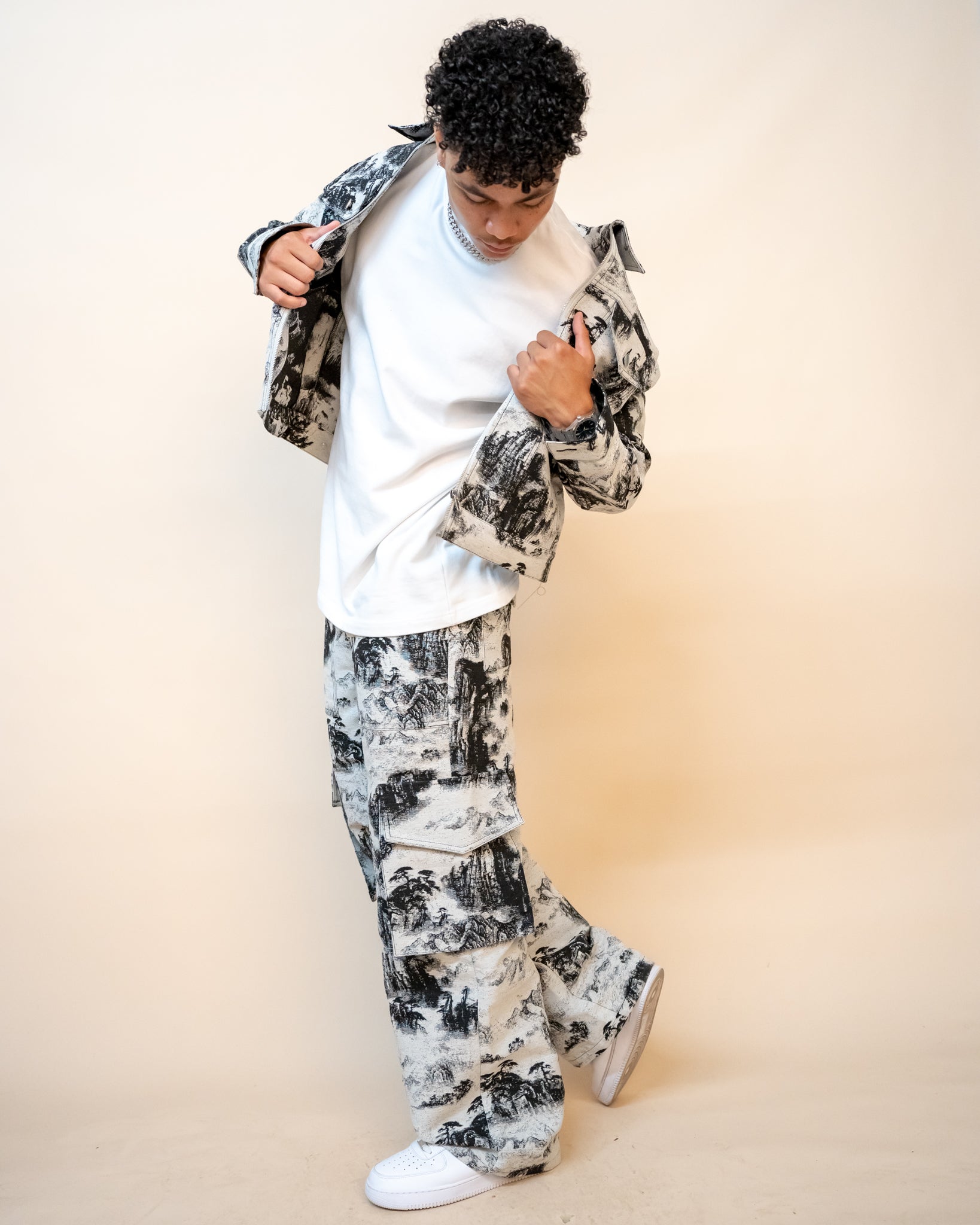 EPTM Tapestry Cargo Pants - Black EPTM Tapestry Cargo Pants - Black