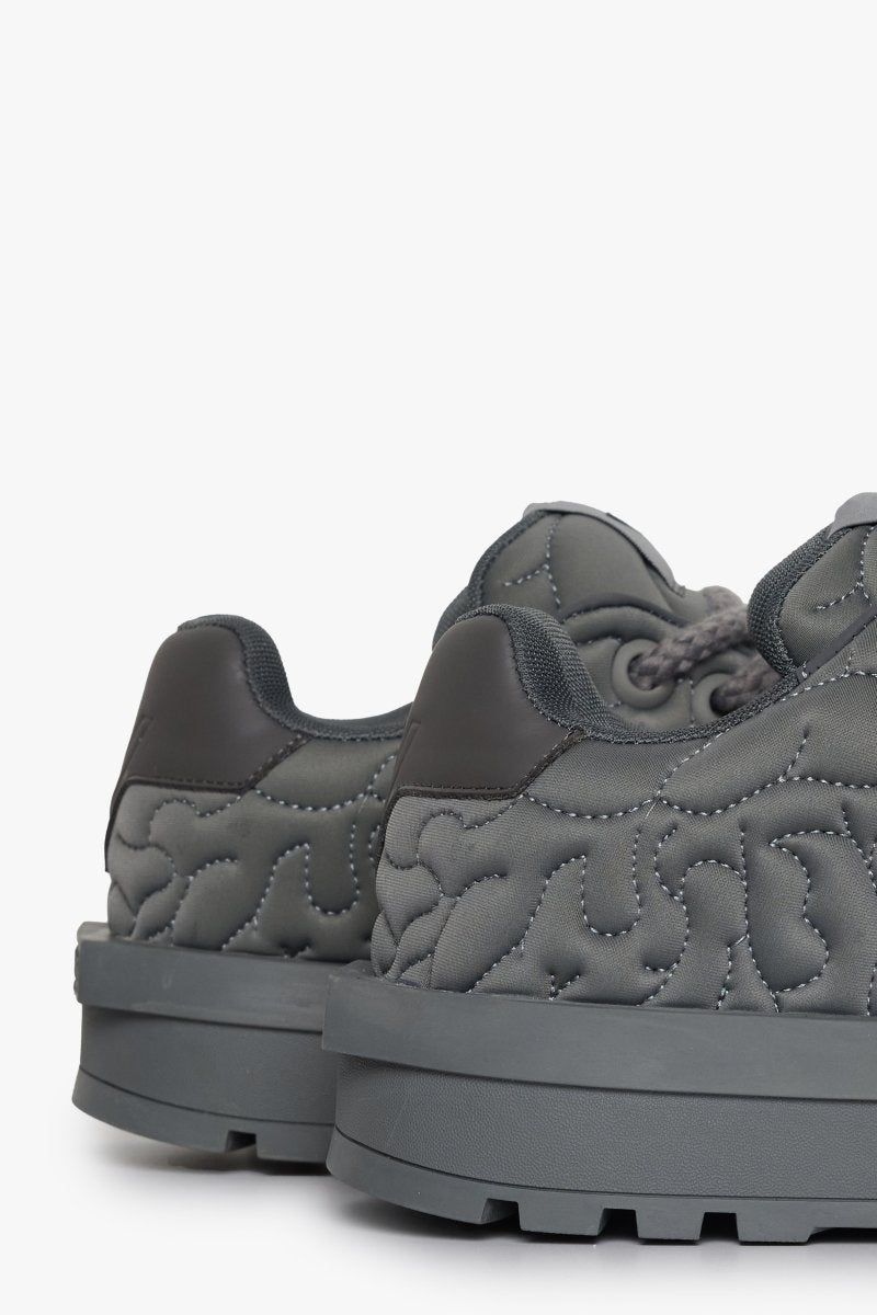 The Goliath 300 Shoes Graphite The Goliath 300 Shoes Graphite