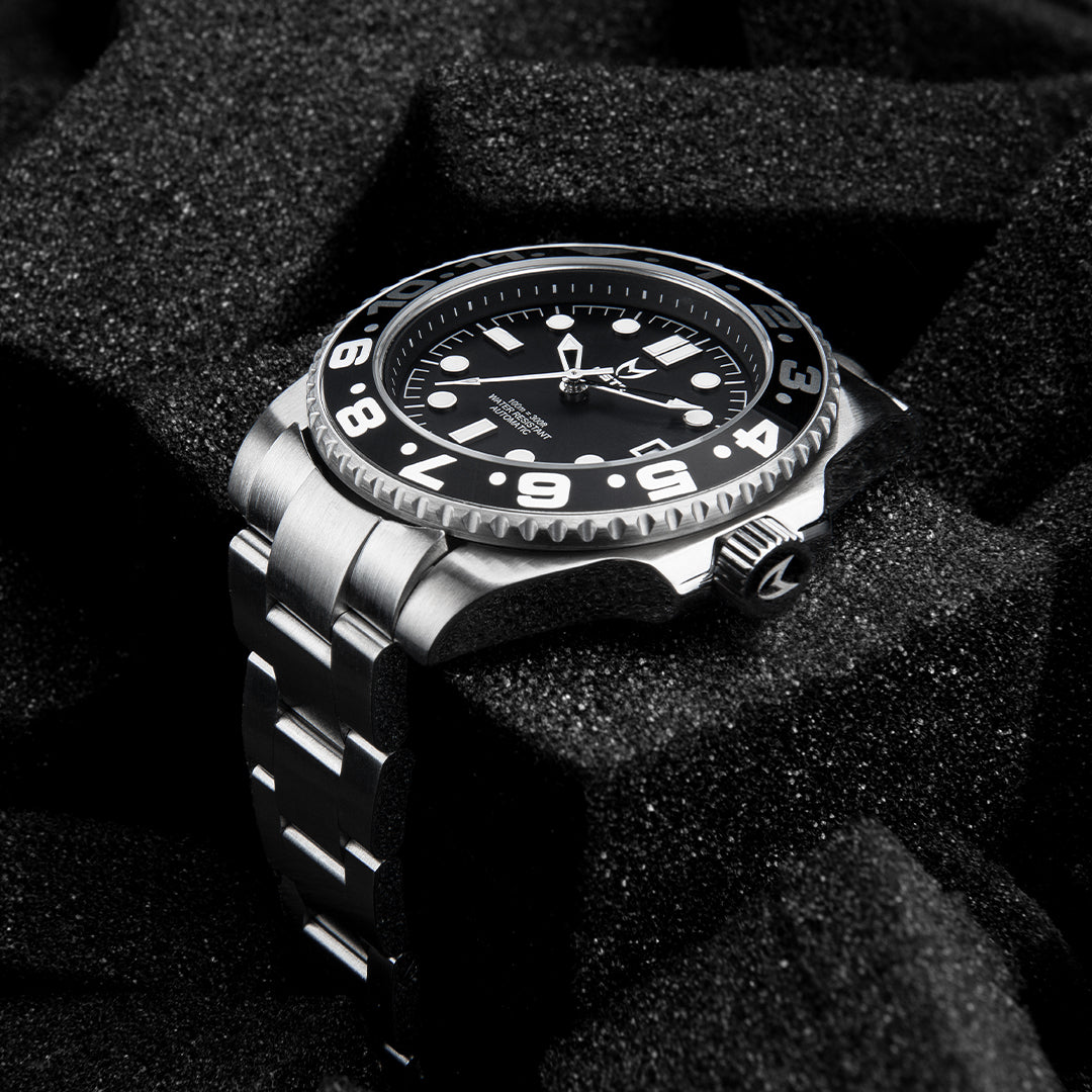 VO111SS - AUTO VOYAGER SILVER / BLACK / SS BAND