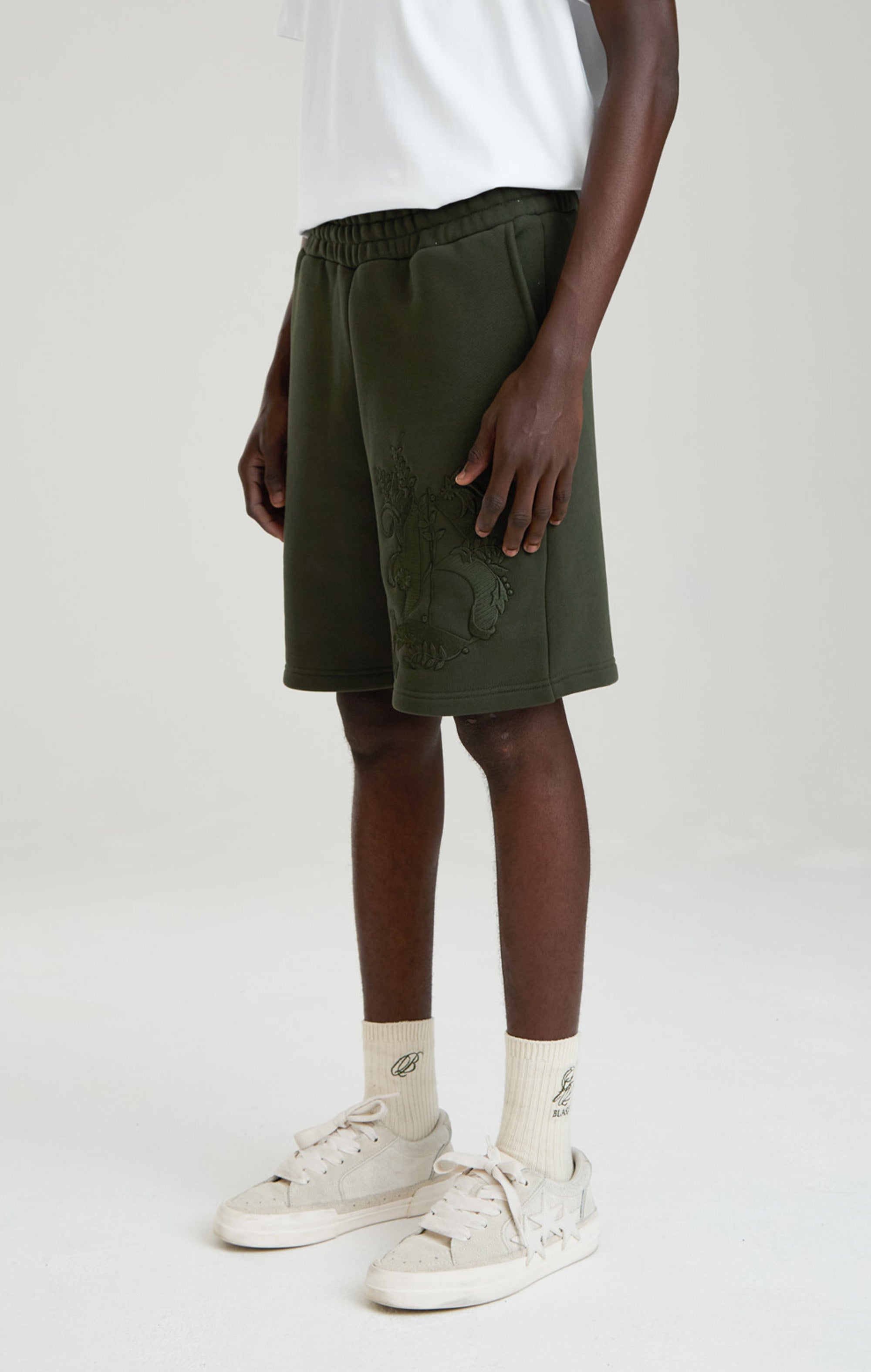 BAROQUE CALLIGRAPHY SHORT