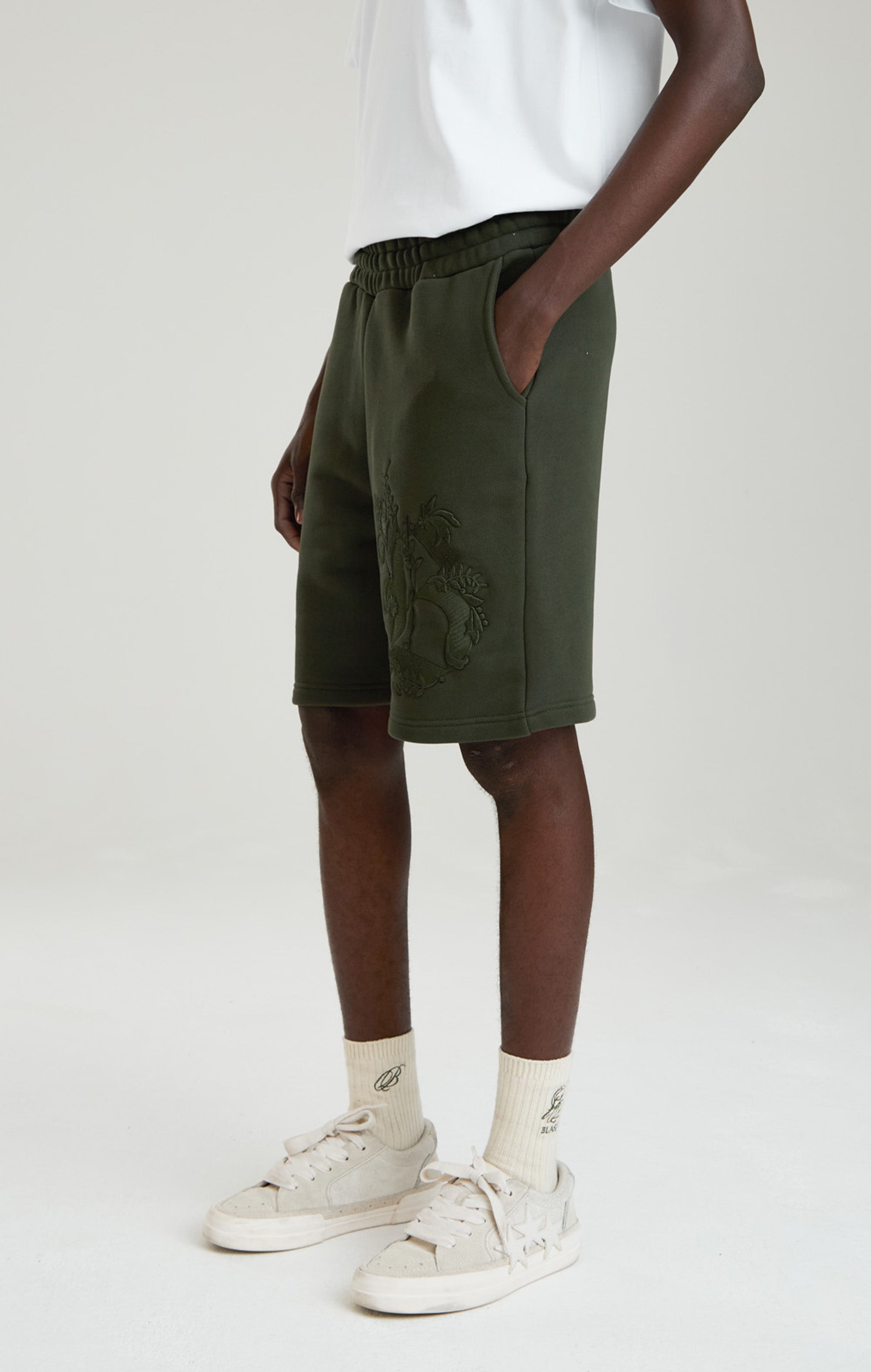 BAROQUE CALLIGRAPHY SHORT