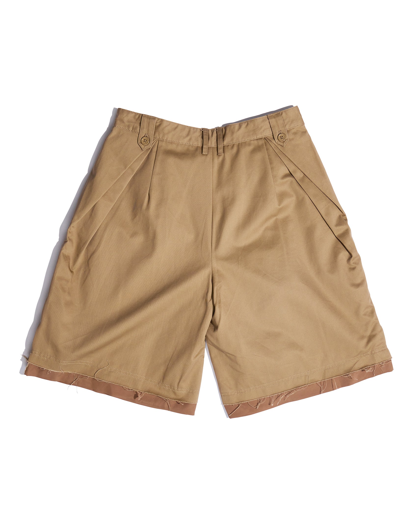 Gemstone Bermuda Shorts in BRN