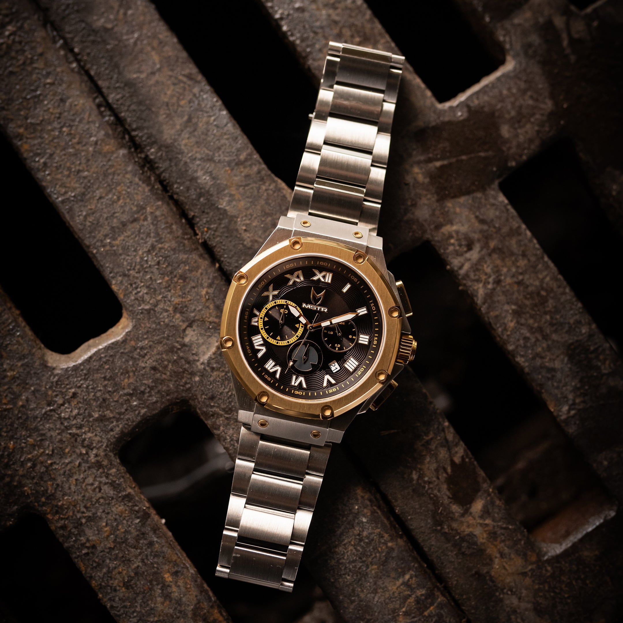 AM1053SS - AMBASSADOR SILVER & GOLD WATCH WITH STEEL STRAP