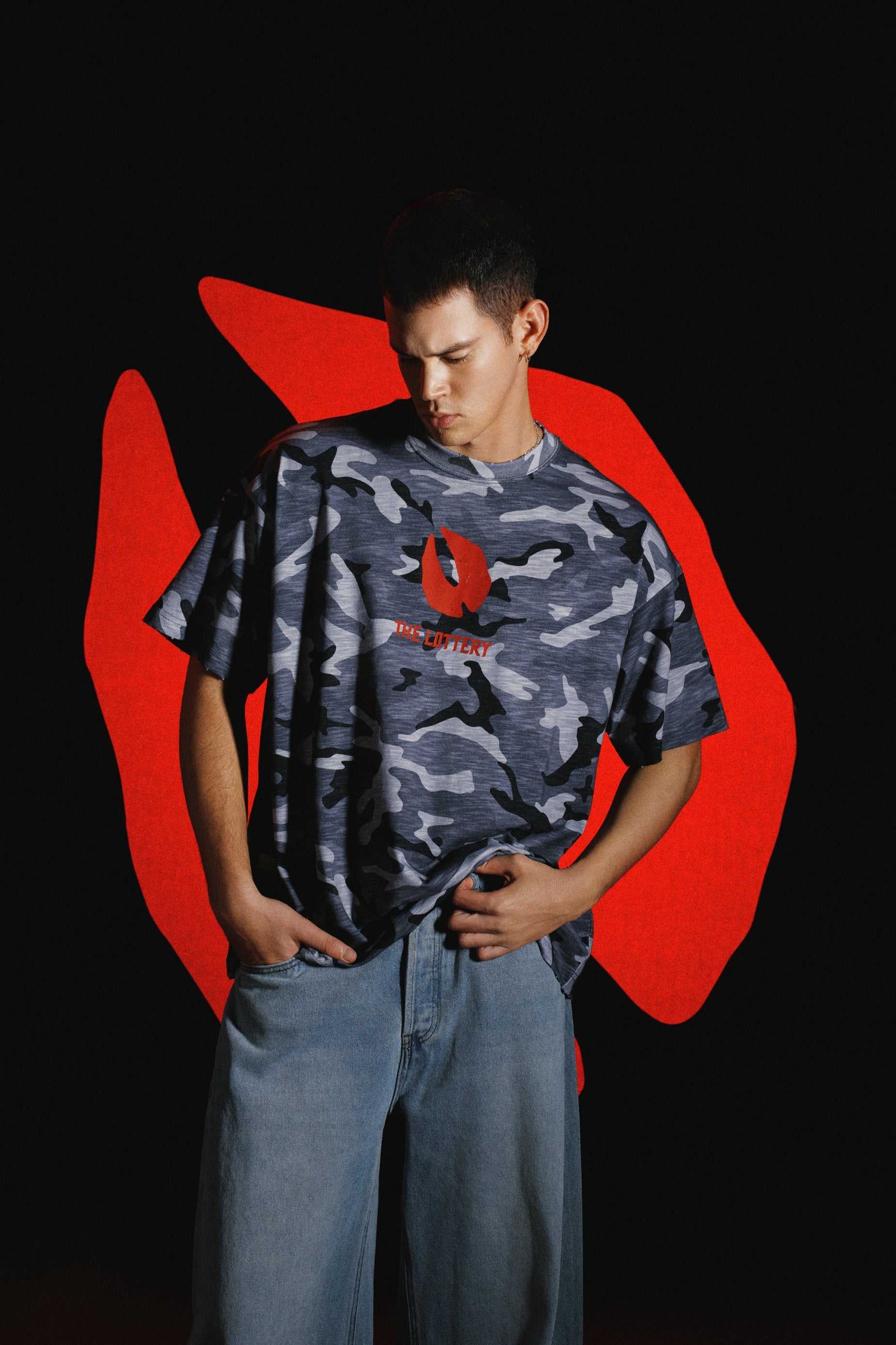 DONCARE(AFGK) "Camo distressed logo tee"