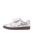 Retro Training Sneaker