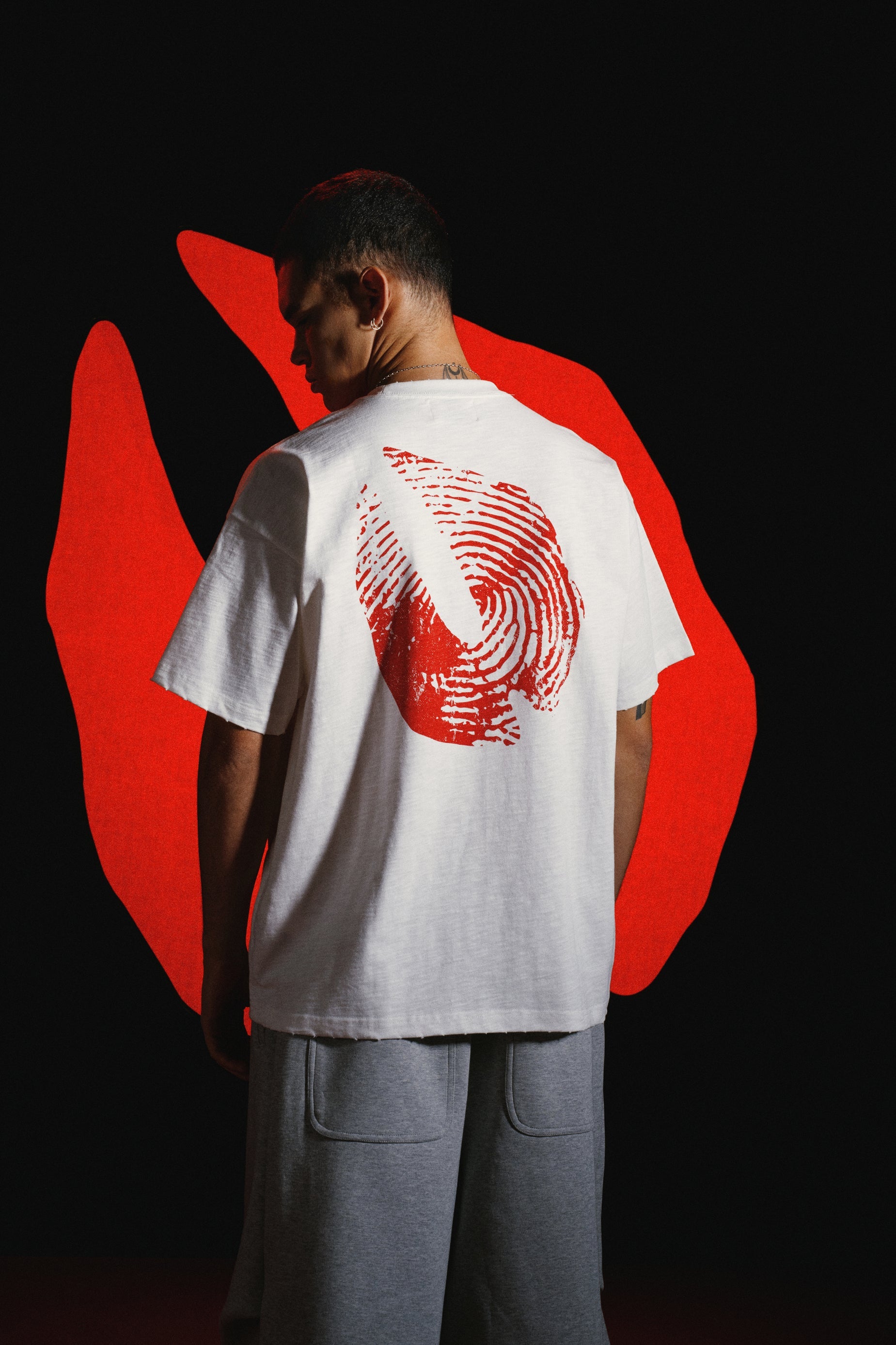 DONCARE(AFGK) "Handprint logo tee"