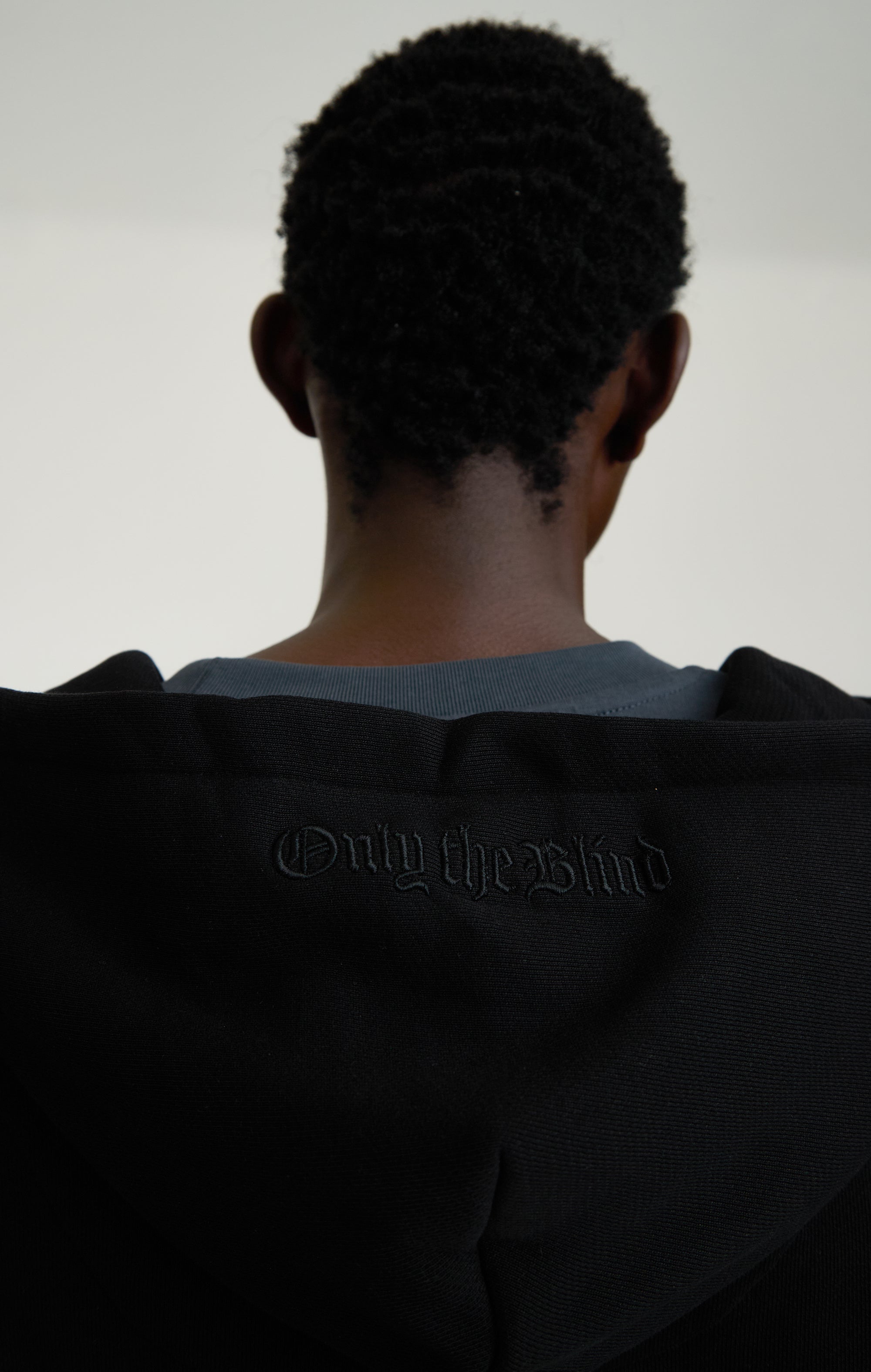 MIDNIGHT HAWTHORN ZIPPED HOODIE