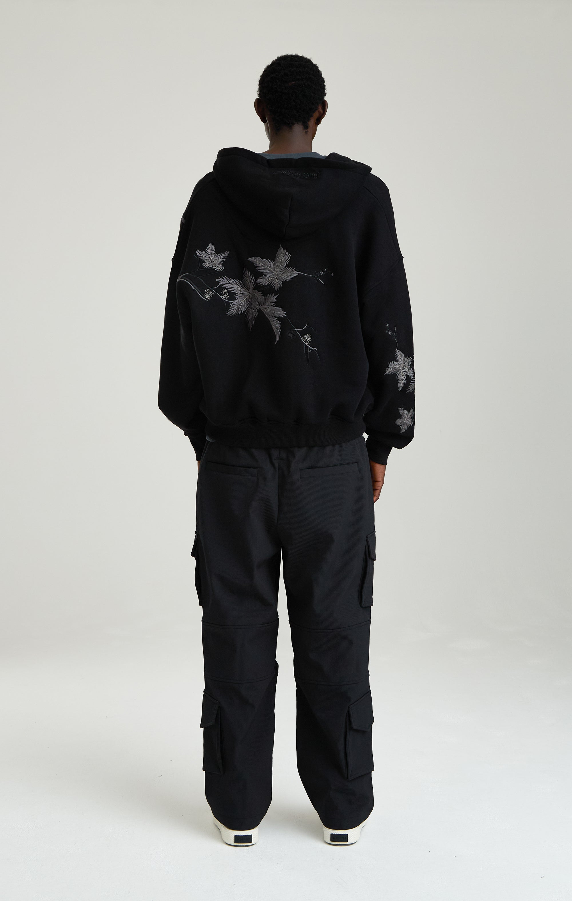 MIDNIGHT HAWTHORN ZIPPED HOODIE