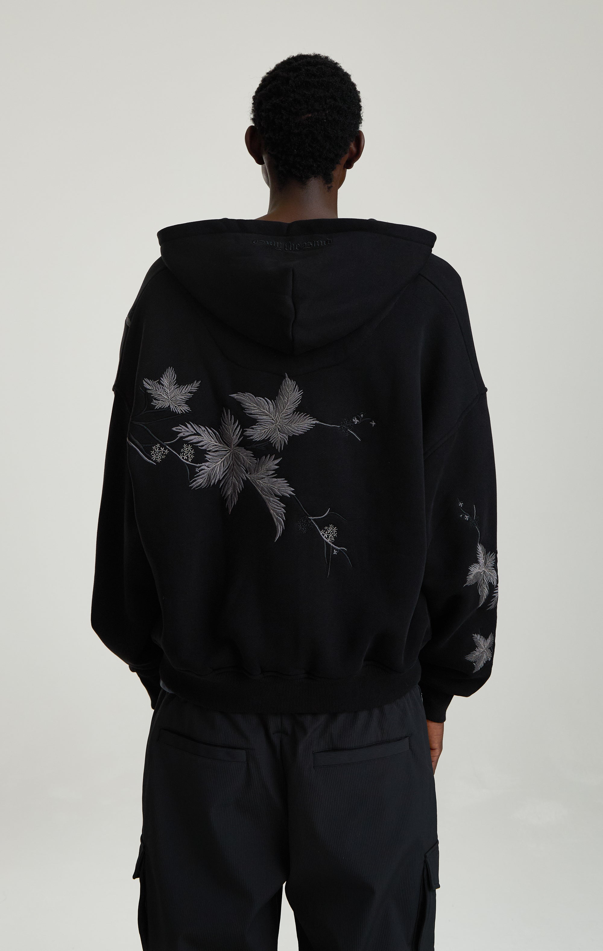 MIDNIGHT HAWTHORN ZIPPED HOODIE