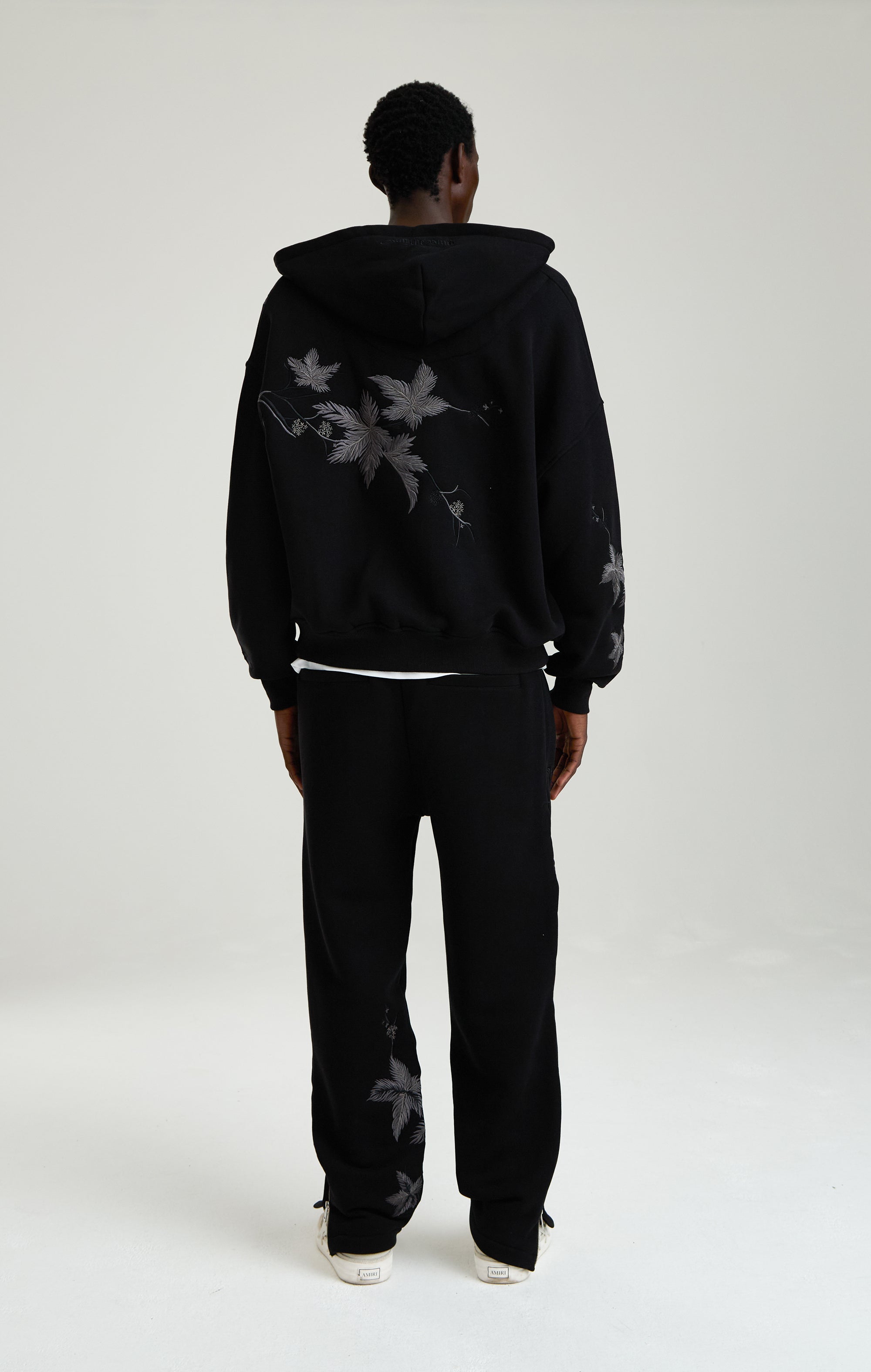 MIDNIGHT HAWTHORN SWEATPANTS