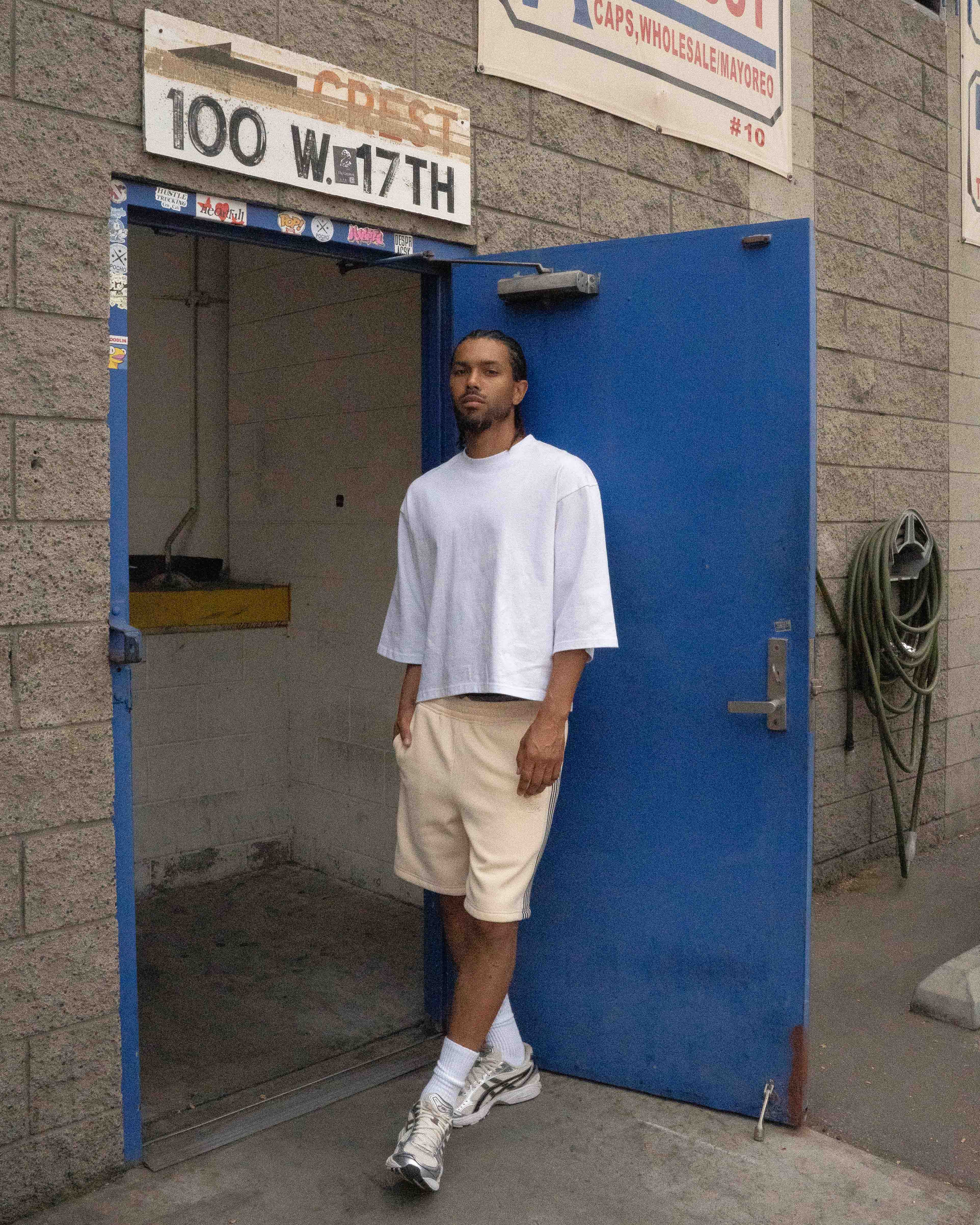 EPTM Essential Shorts - Cream