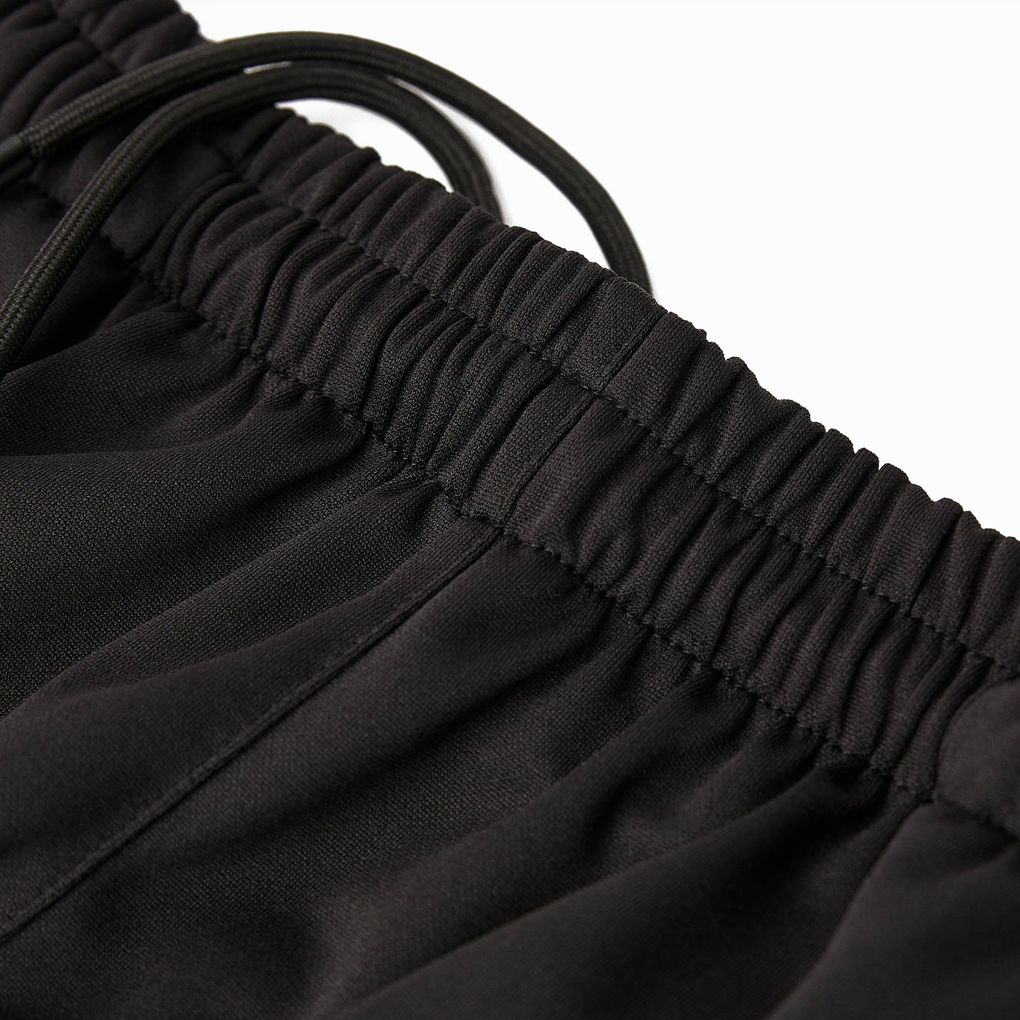 icon 6" run short / black