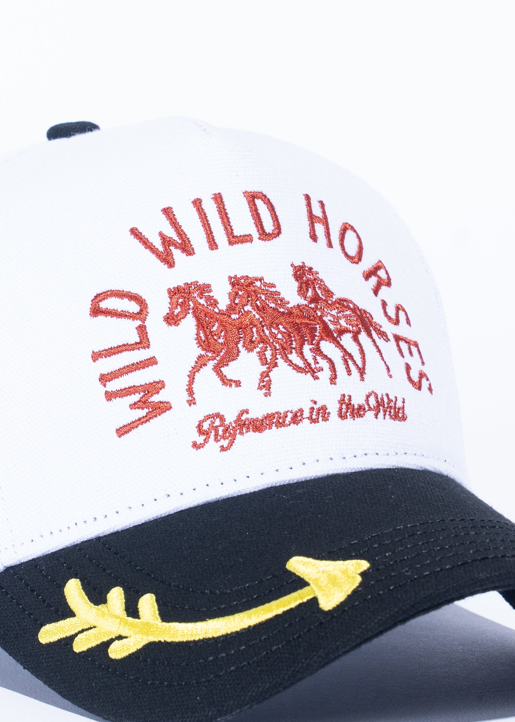 In The Wild (White/Black)