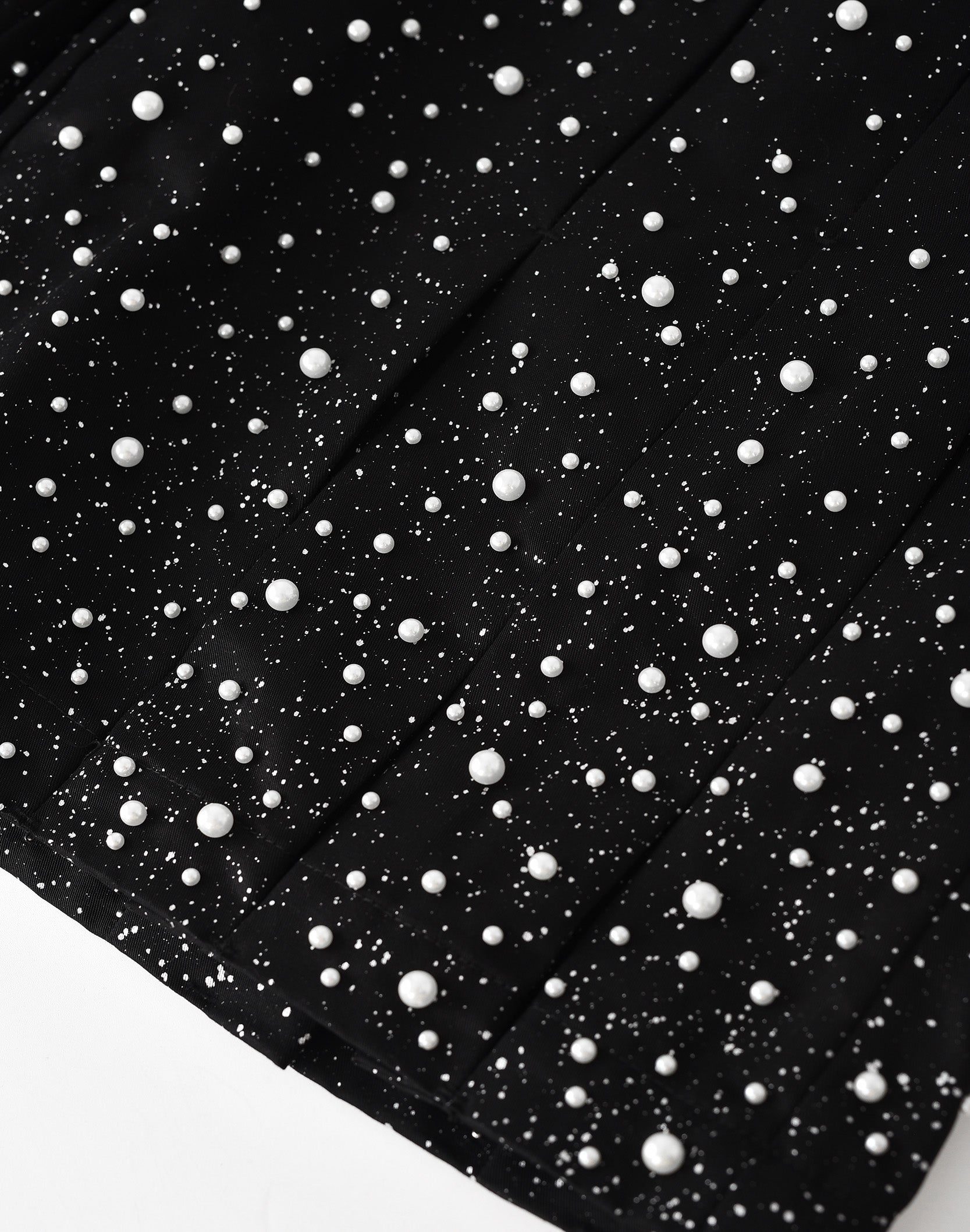 PEARL PLEATED WIDE SHORTS